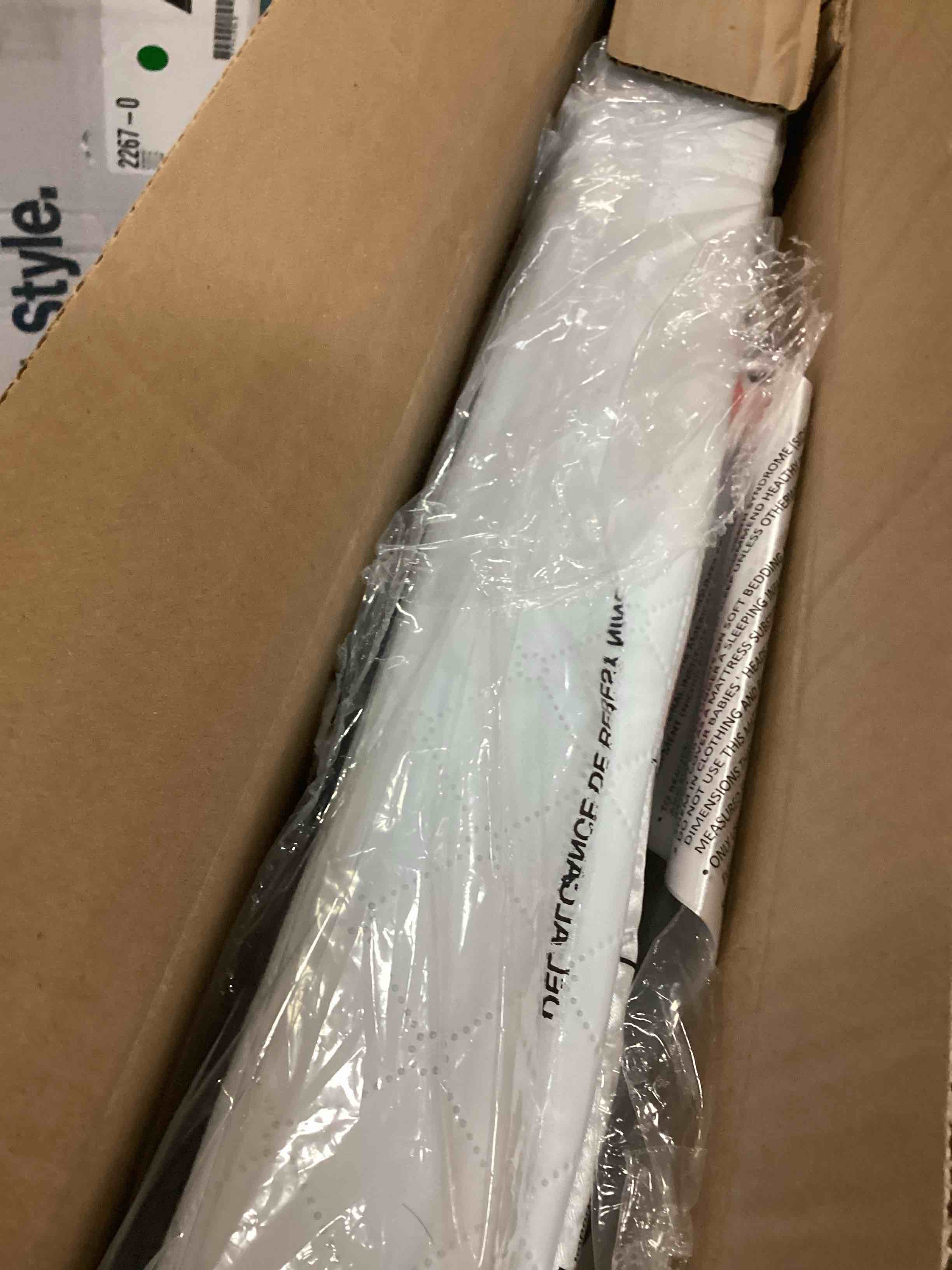 https://s3.amazonaws.com/lotting-images-prod/bidfta/YEL6630586_1715701839601.jpeg