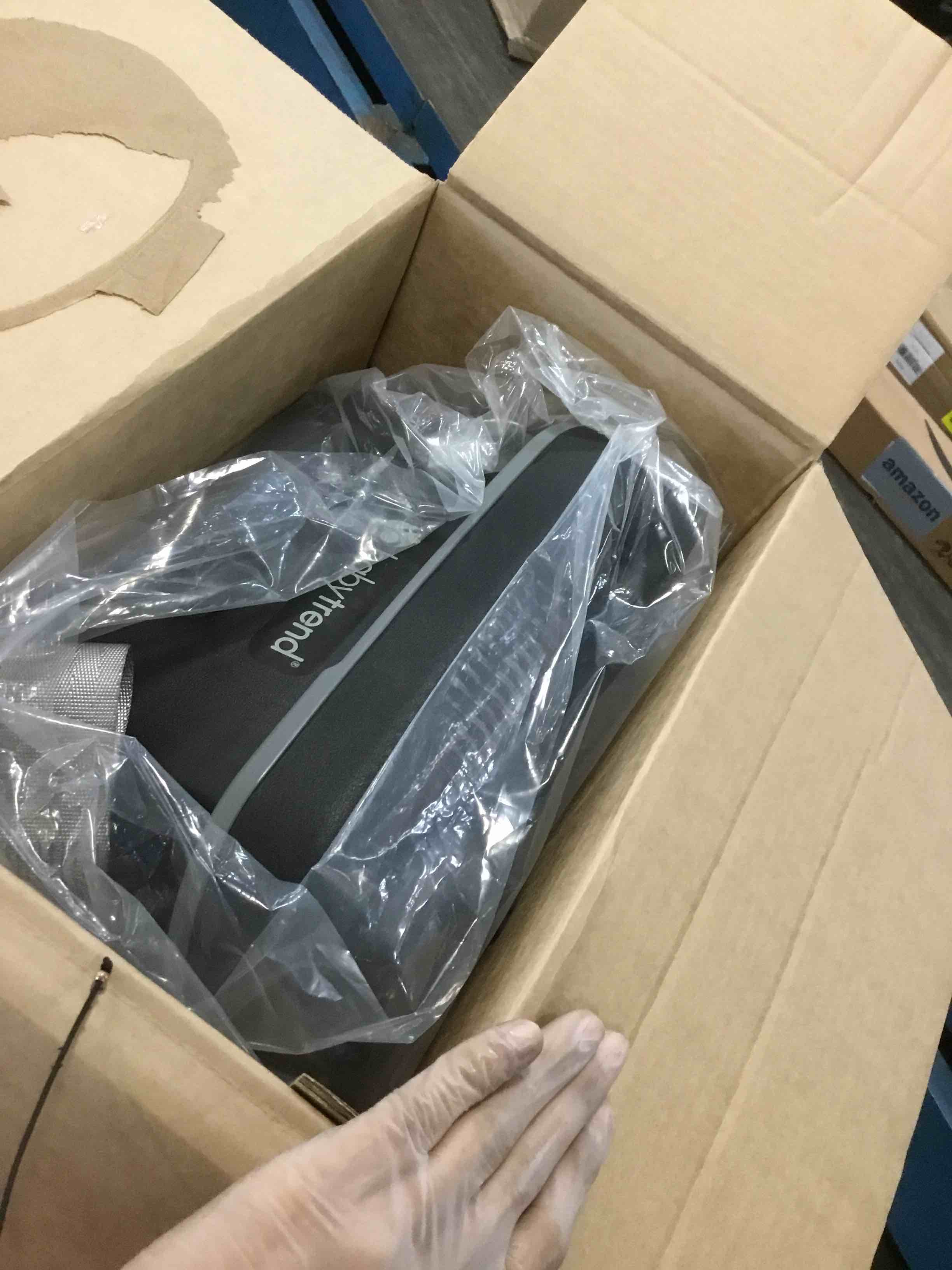 https://s3.amazonaws.com/lotting-images-prod/bidfta/YEL6631890_1716210300943.jpeg
