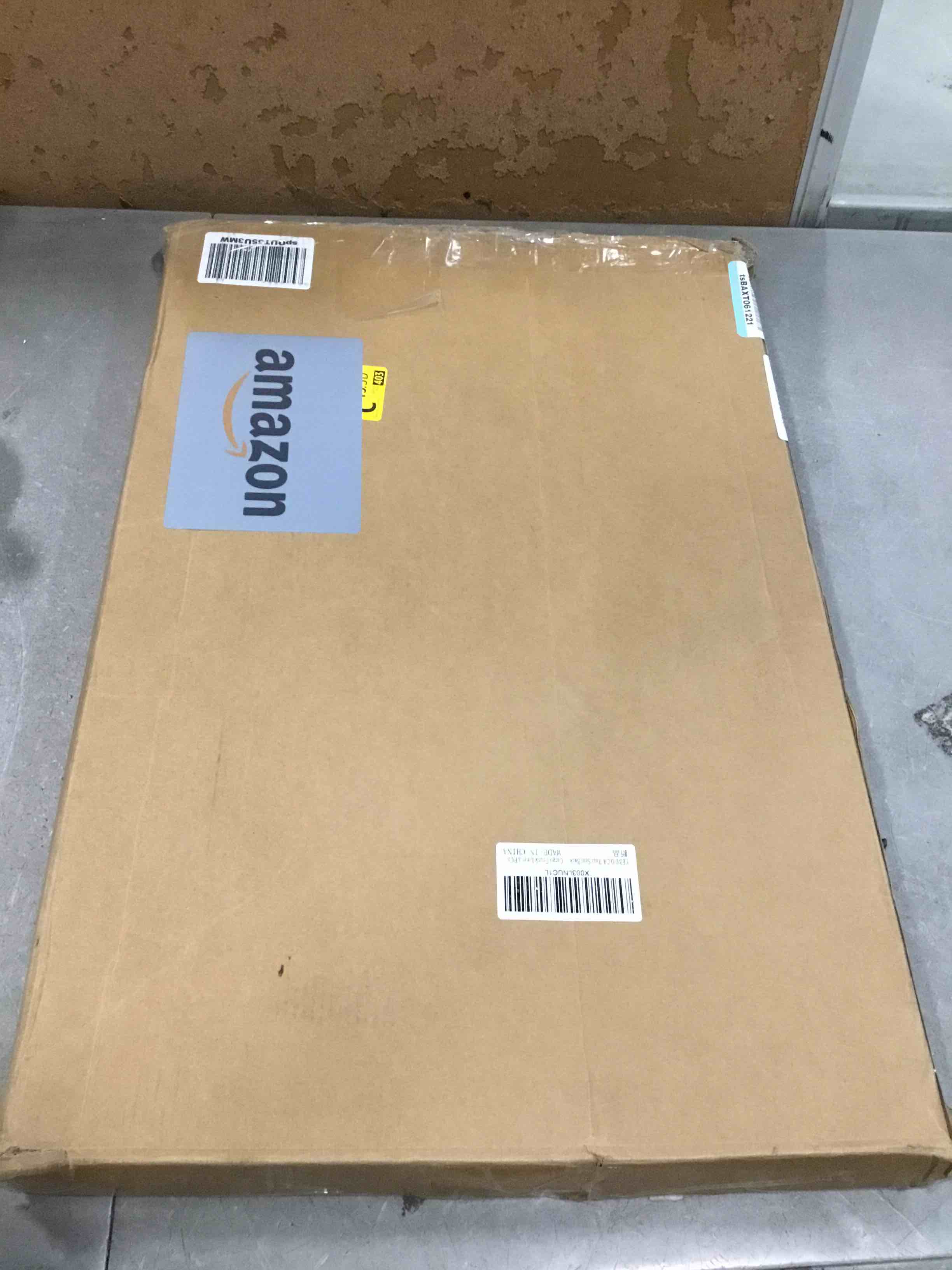 https://s3.amazonaws.com/lotting-images-prod/bidfta/YEL6636315_1722615487183.jpeg