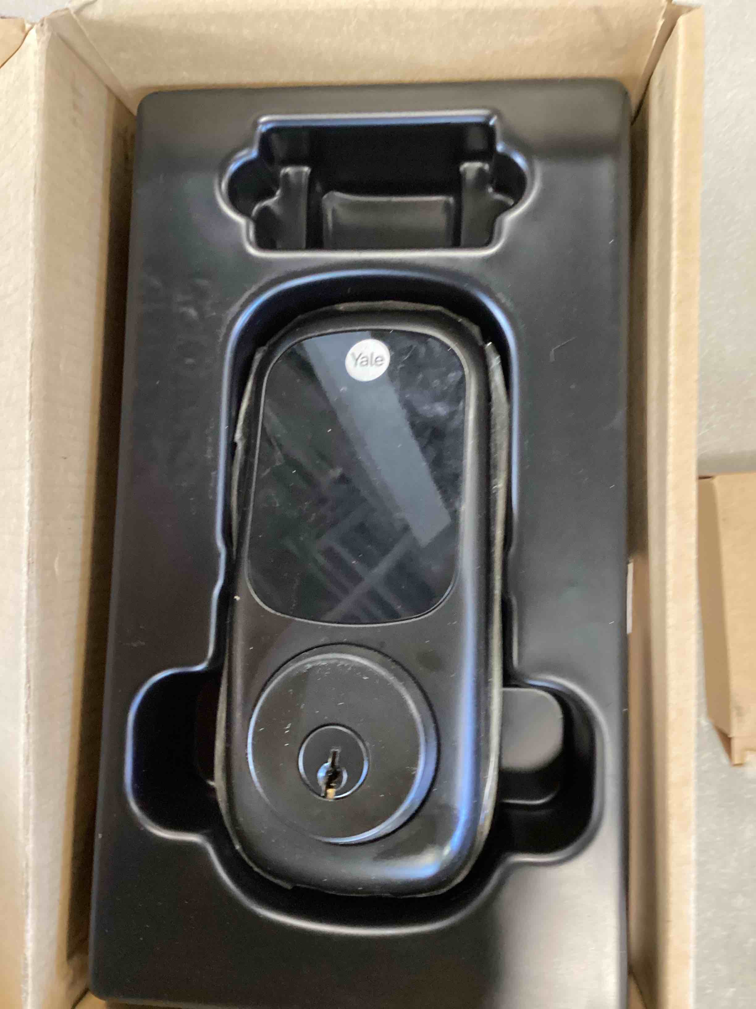 https://s3.amazonaws.com/lotting-images-prod/bidfta/YEL6636484_1721832009553.jpeg