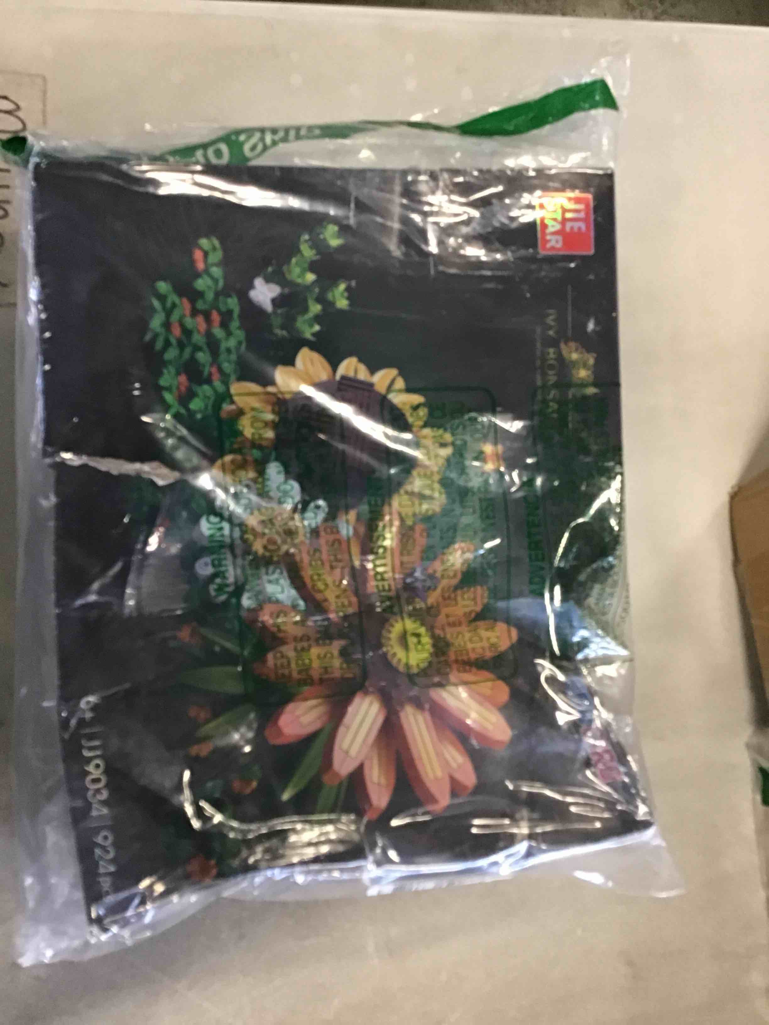 https://s3.amazonaws.com/lotting-images-prod/bidfta/YEL6637253_1722020302935.jpeg