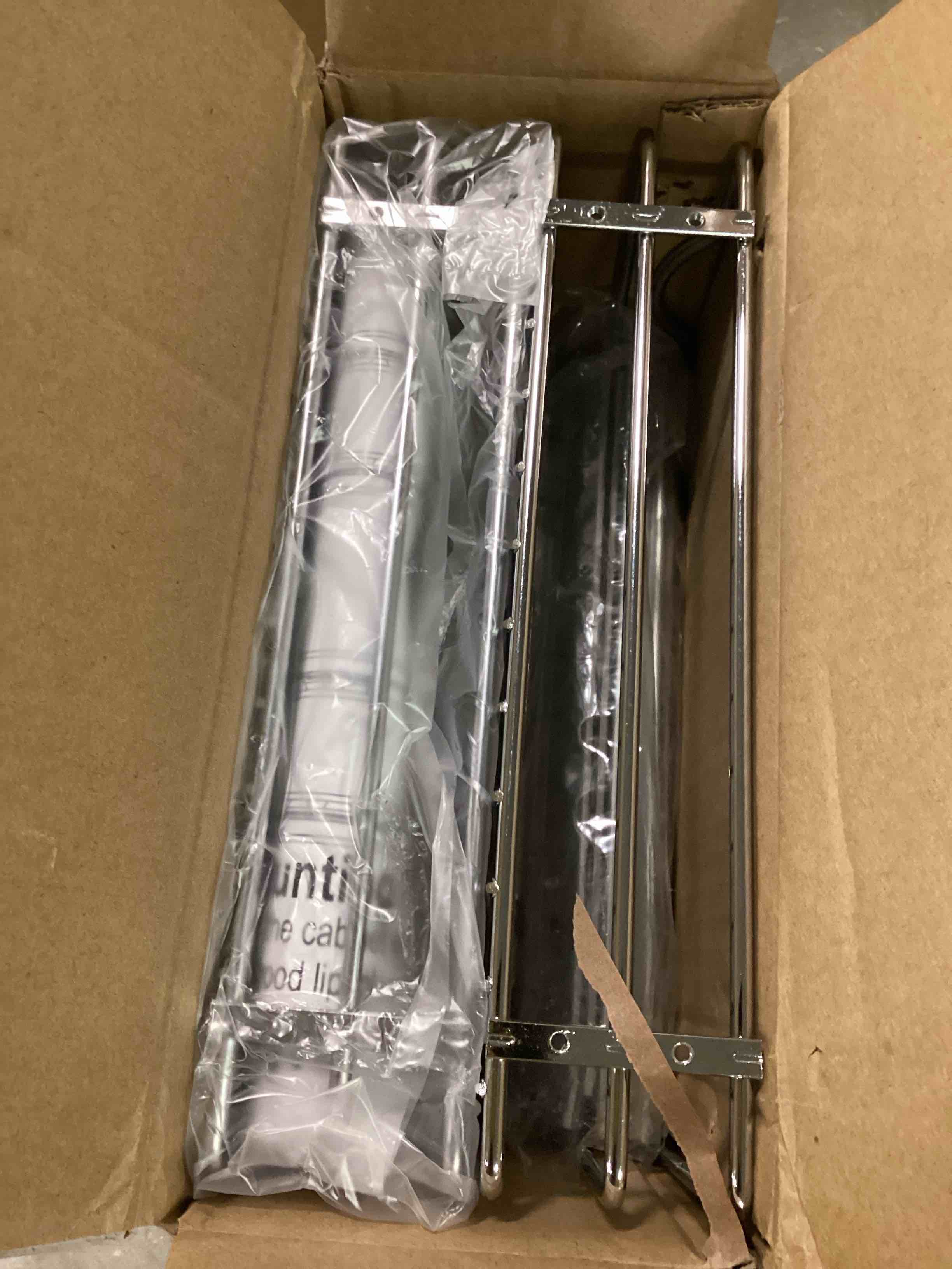 https://s3.amazonaws.com/lotting-images-prod/bidfta/YEL6637510_1722096255576.jpeg