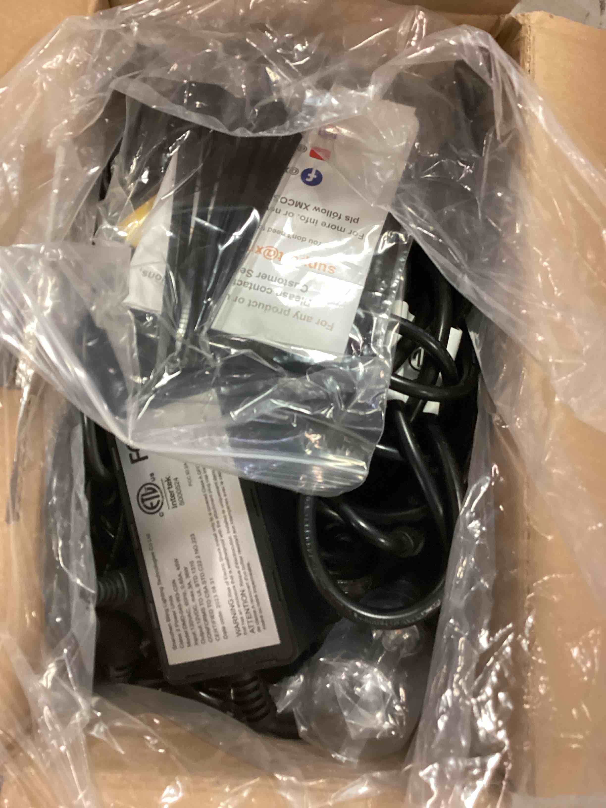 https://s3.amazonaws.com/lotting-images-prod/bidfta/YEL6638146_1721998747354.jpeg