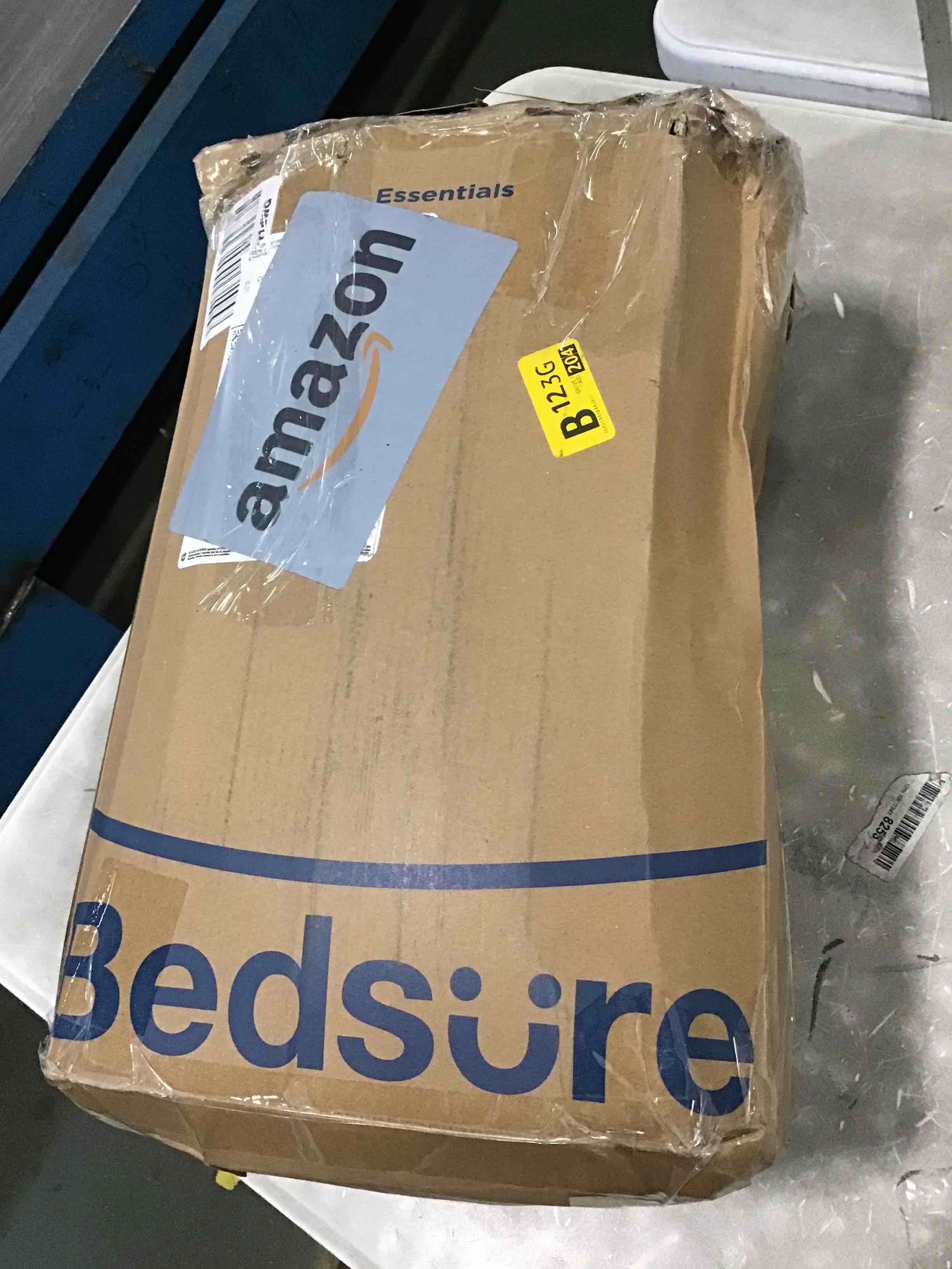 https://s3.amazonaws.com/lotting-images-prod/bidfta/YEL6639540_1722650292918.jpeg