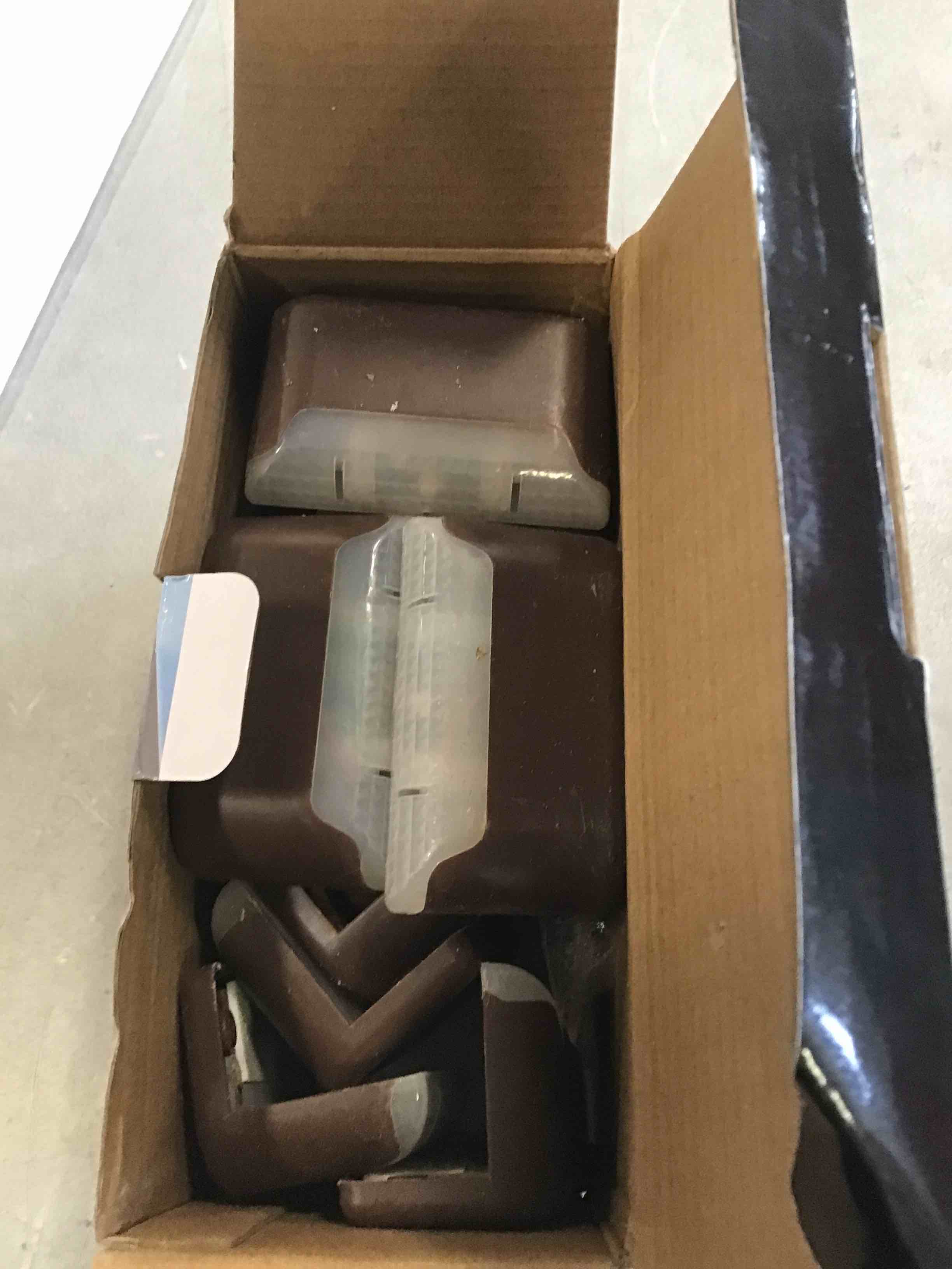 https://s3.amazonaws.com/lotting-images-prod/bidfta/YEL6641893_1722370245018.jpeg