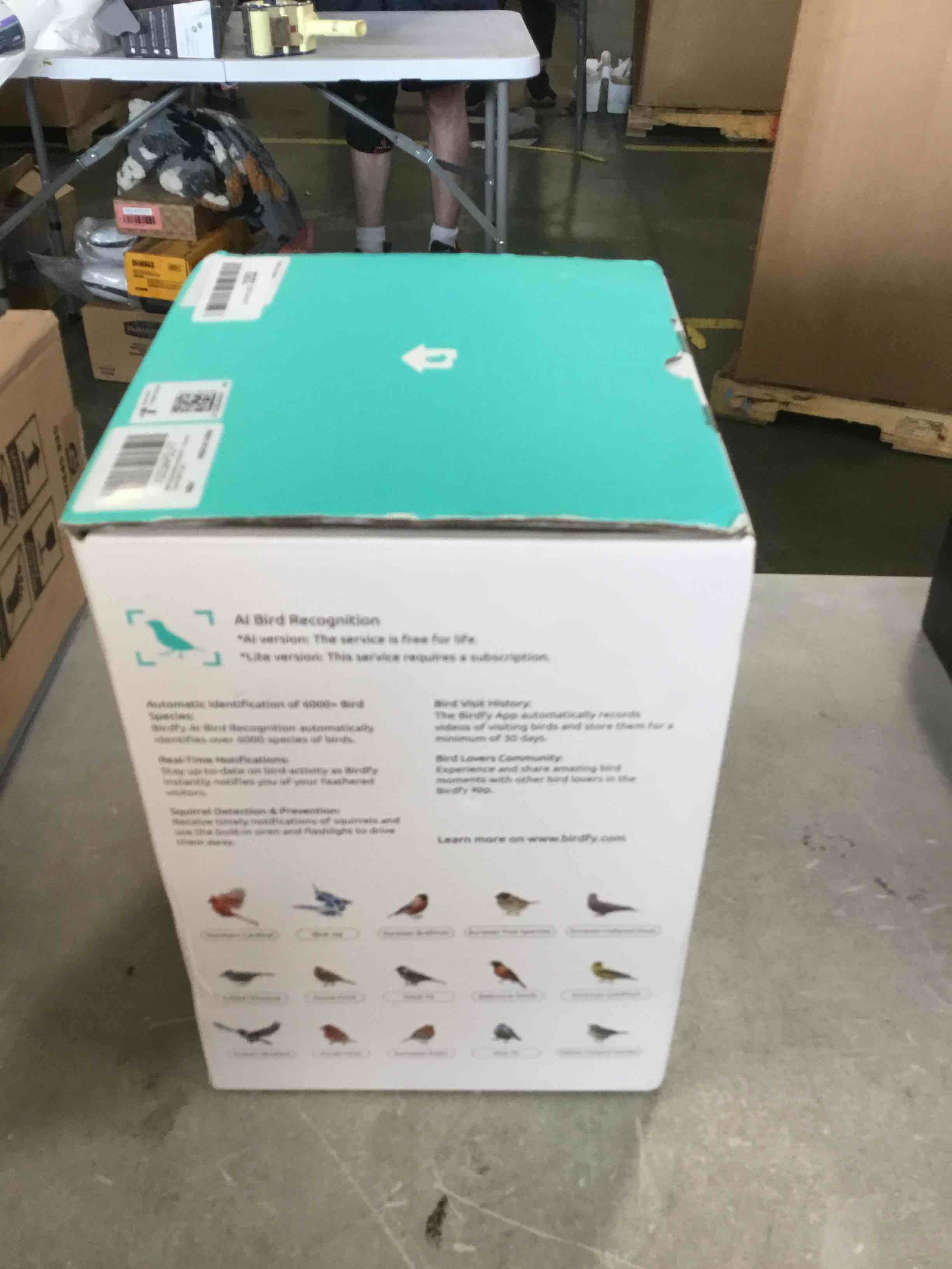 https://s3.amazonaws.com/lotting-images-prod/bidfta/YEL6641926_1722429691576.jpeg