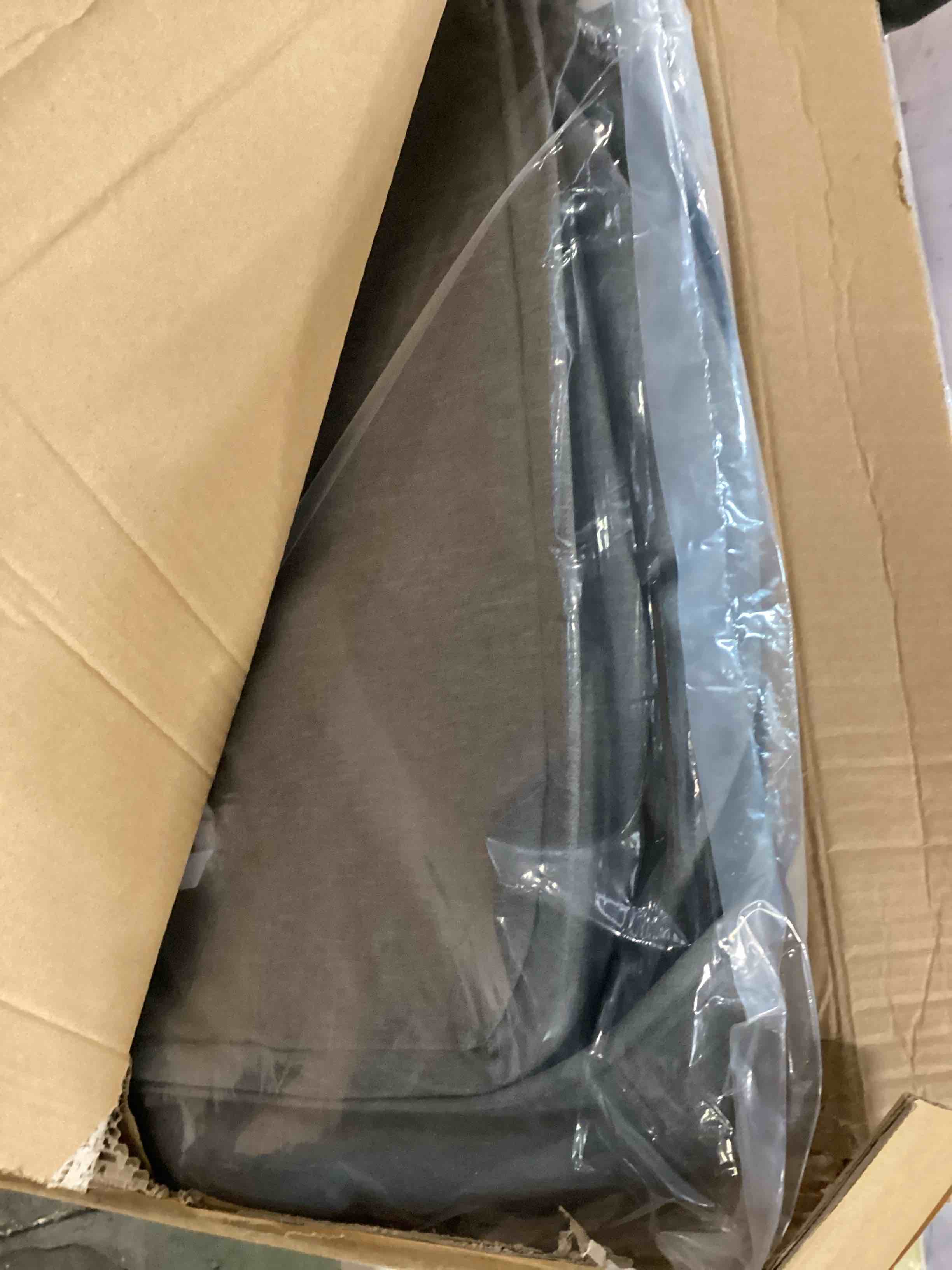 https://s3.amazonaws.com/lotting-images-prod/bidfta/YEL6643049_1722987412765.jpeg