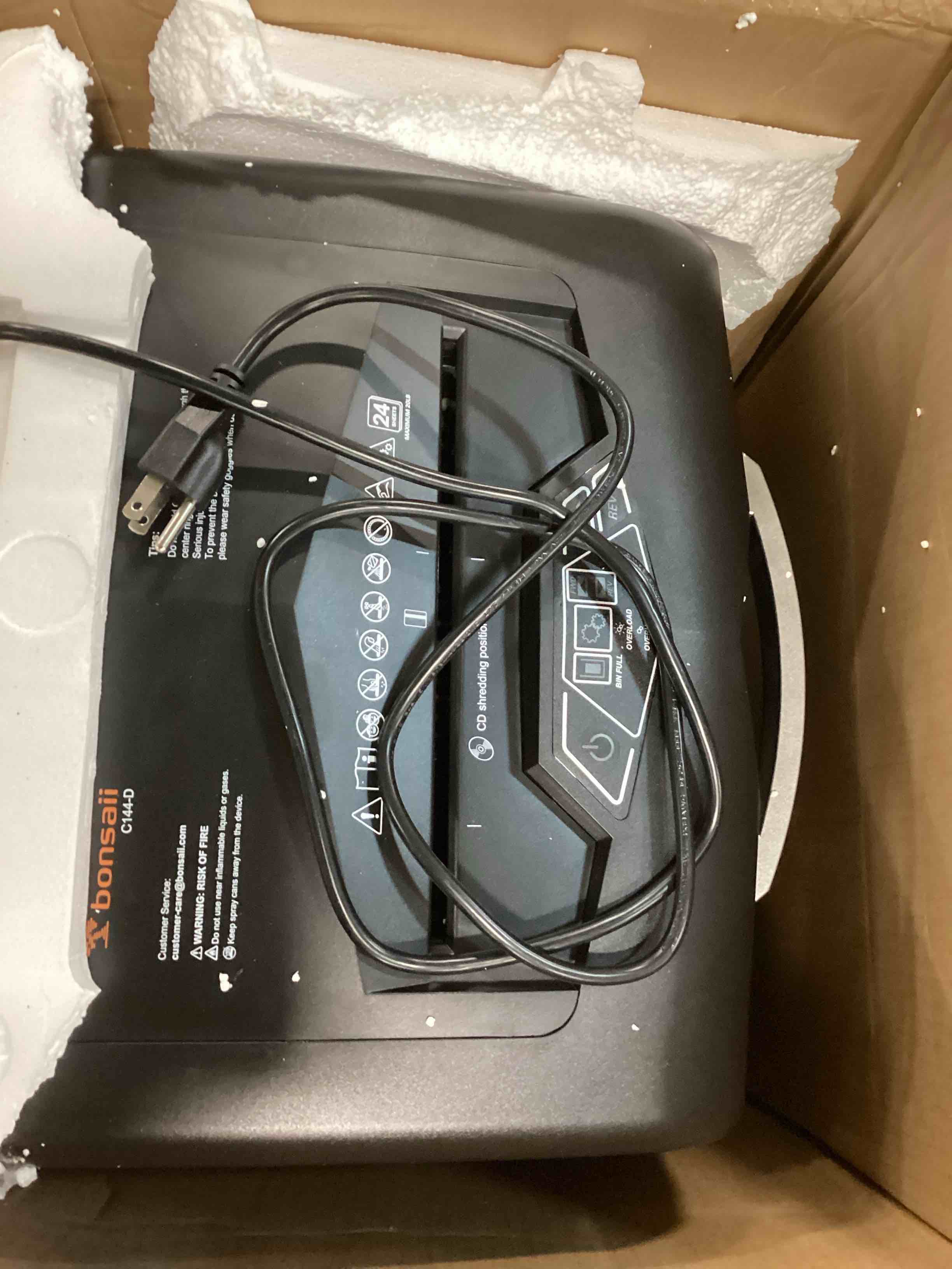 https://s3.amazonaws.com/lotting-images-prod/bidfta/YEL6643533_1723177793299.jpeg