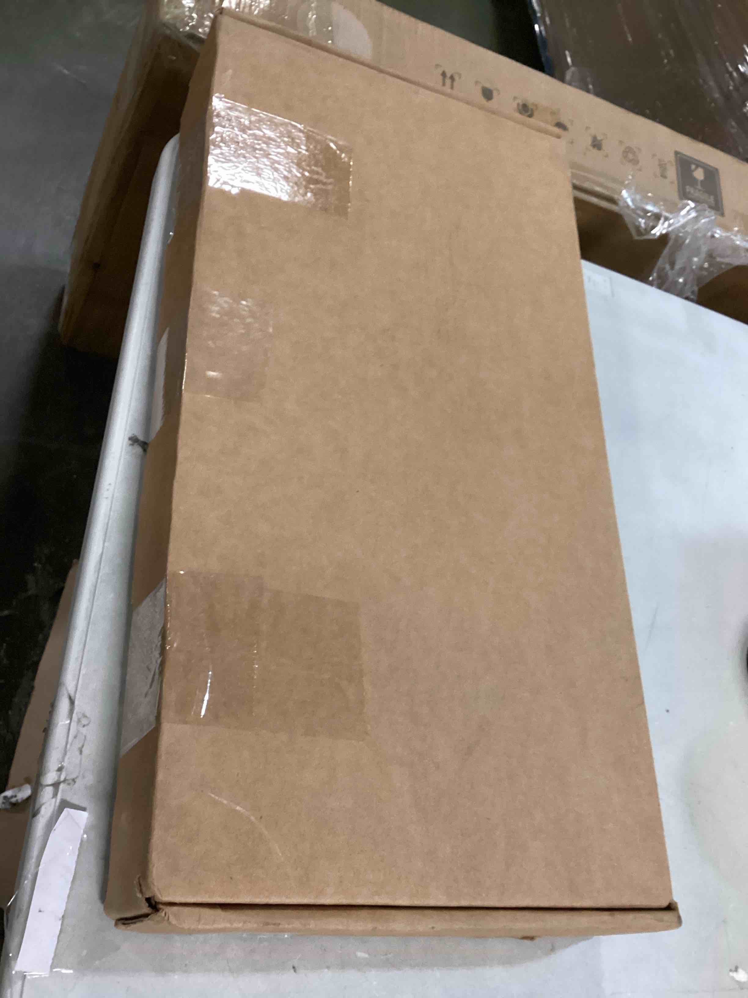 https://s3.amazonaws.com/lotting-images-prod/bidfta/YEL6643748_1723264600502.jpeg