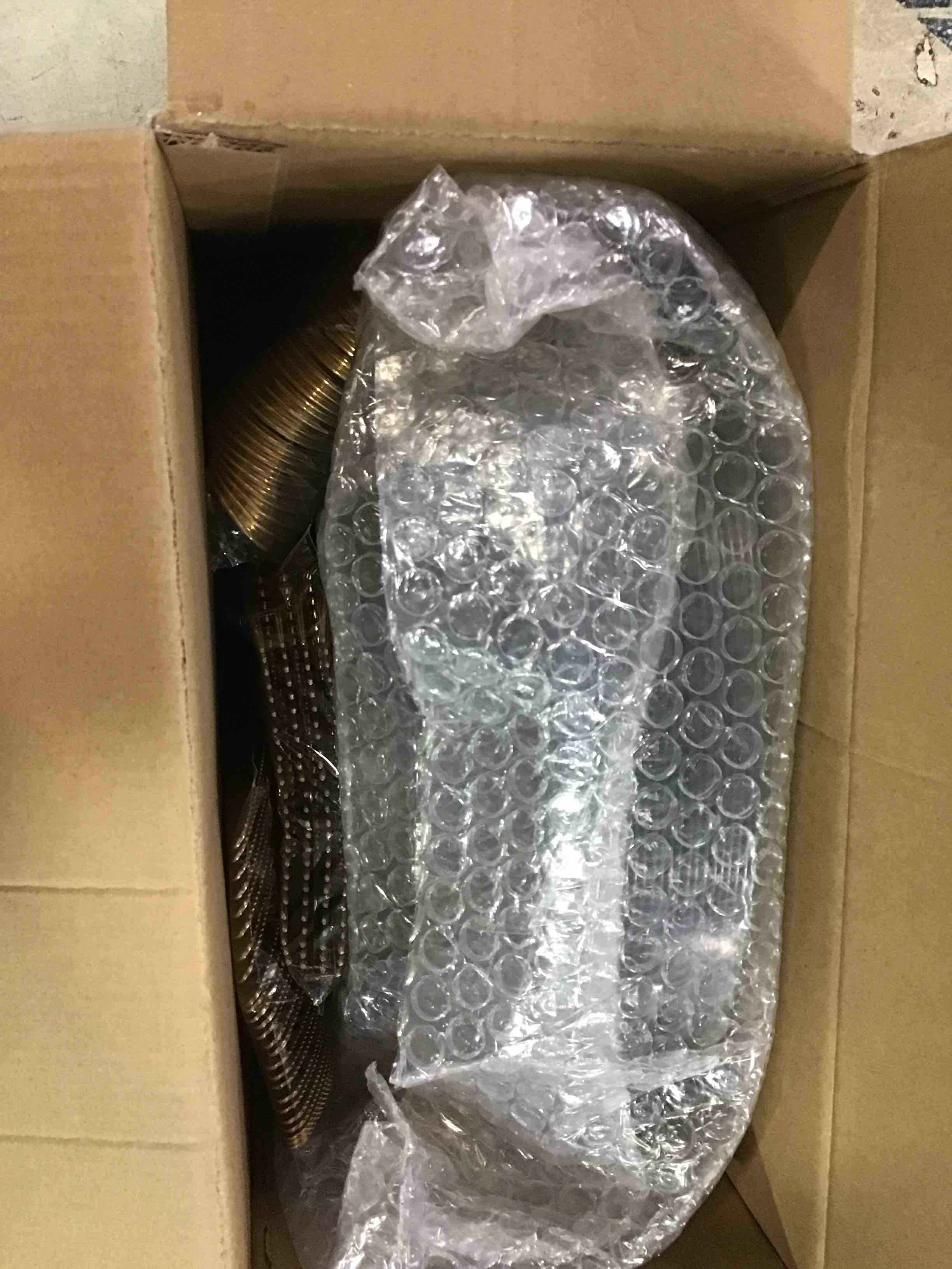 https://s3.amazonaws.com/lotting-images-prod/bidfta/YEL6646041_1720736238969.jpeg