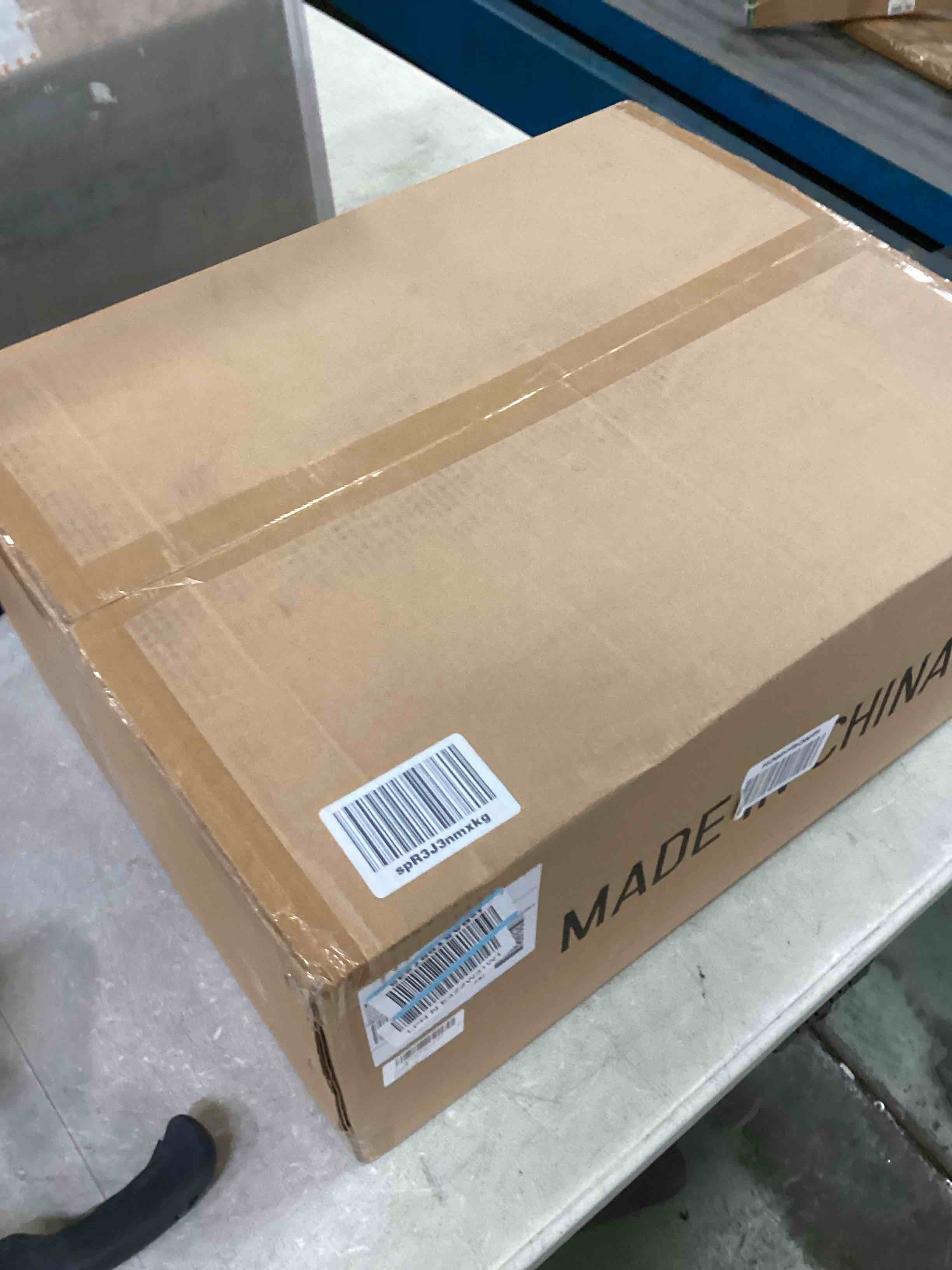 https://s3.amazonaws.com/lotting-images-prod/bidfta/YEL6649597_1721307389653.jpeg
