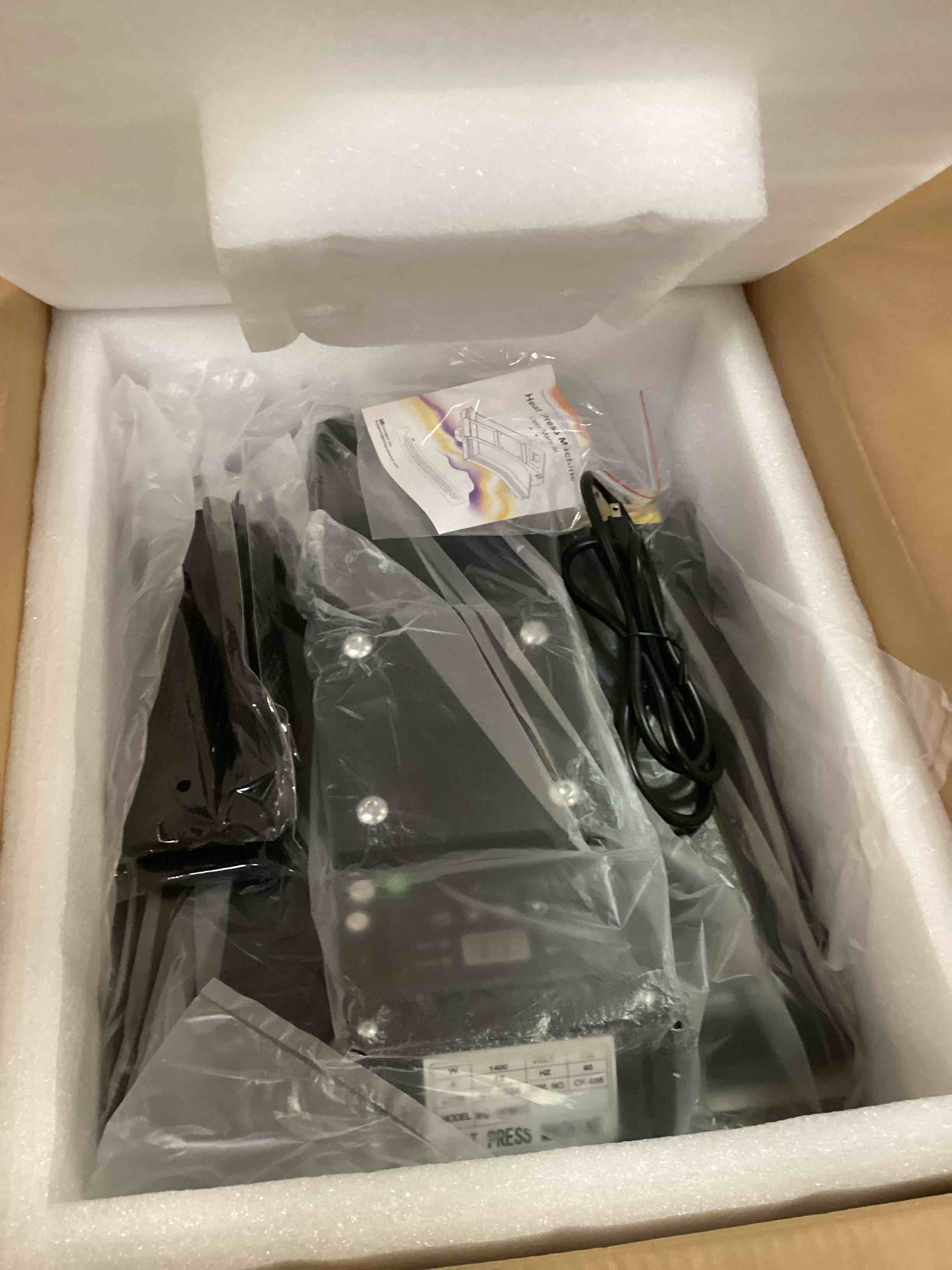 https://s3.amazonaws.com/lotting-images-prod/bidfta/YEL6649597_1721307413859.jpeg