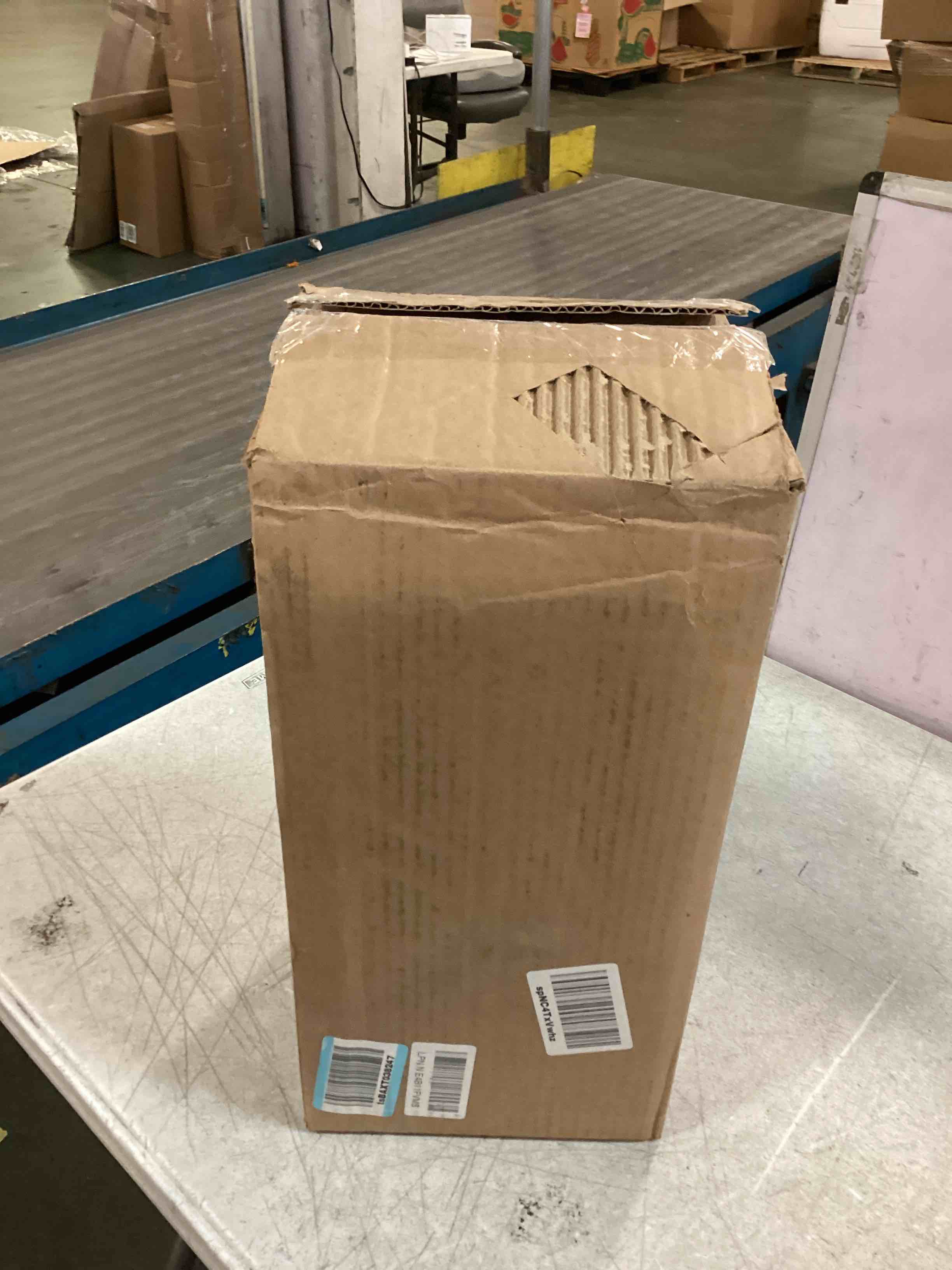 https://s3.amazonaws.com/lotting-images-prod/bidfta/YEL6651461_1720475751412.jpeg