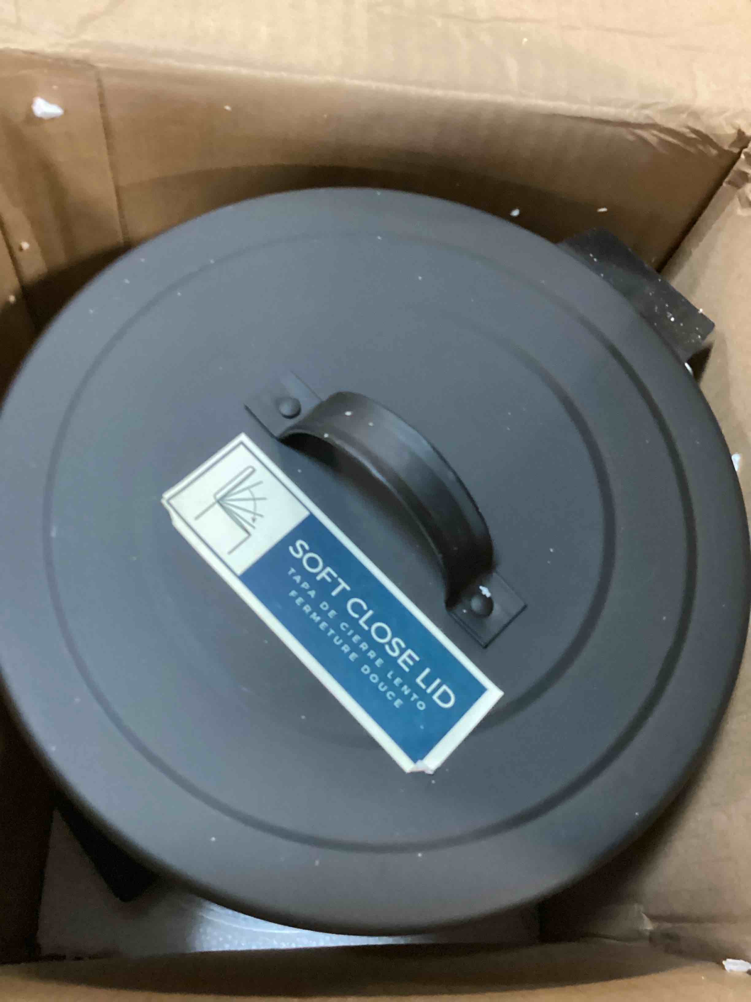 https://s3.amazonaws.com/lotting-images-prod/bidfta/YEL6652239_1721307637920.jpeg