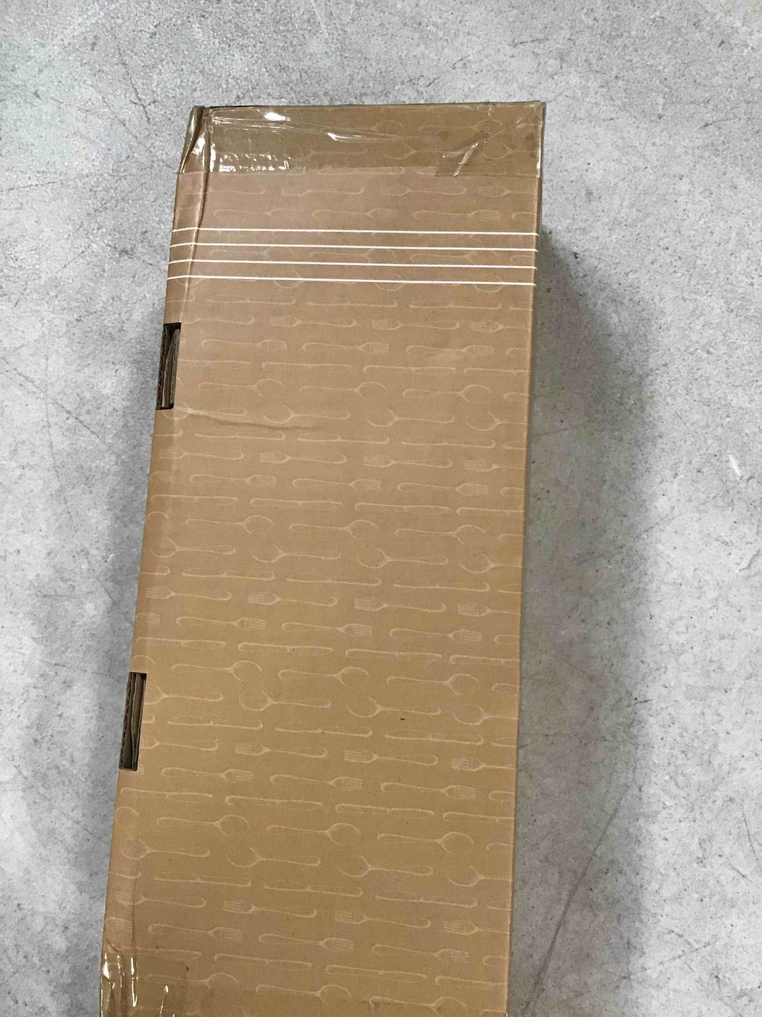 https://s3.amazonaws.com/lotting-images-prod/bidfta/YEL6653969_1720702808338.jpeg