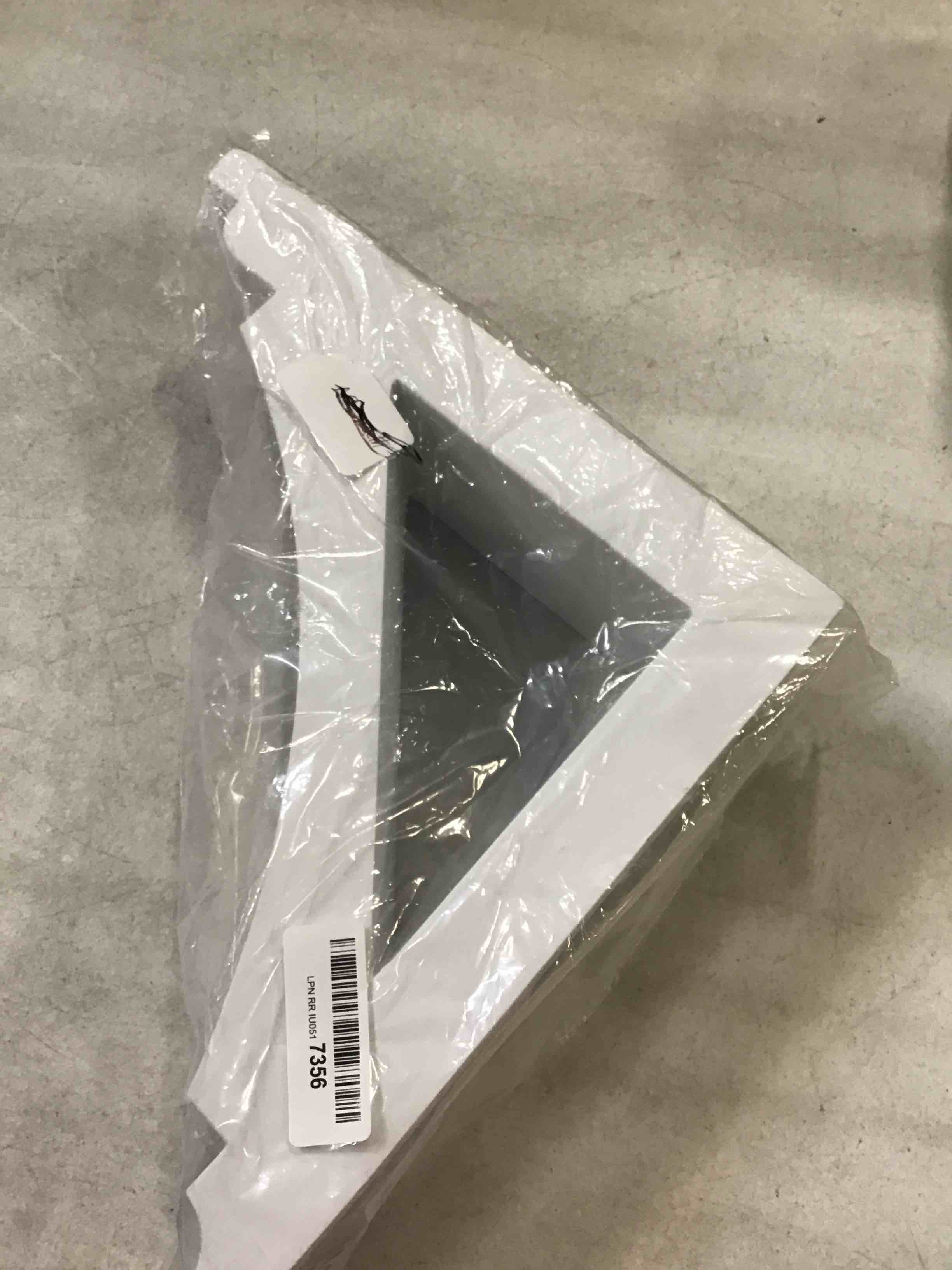 https://s3.amazonaws.com/lotting-images-prod/bidfta/YEL6654021_1720705953459.jpeg