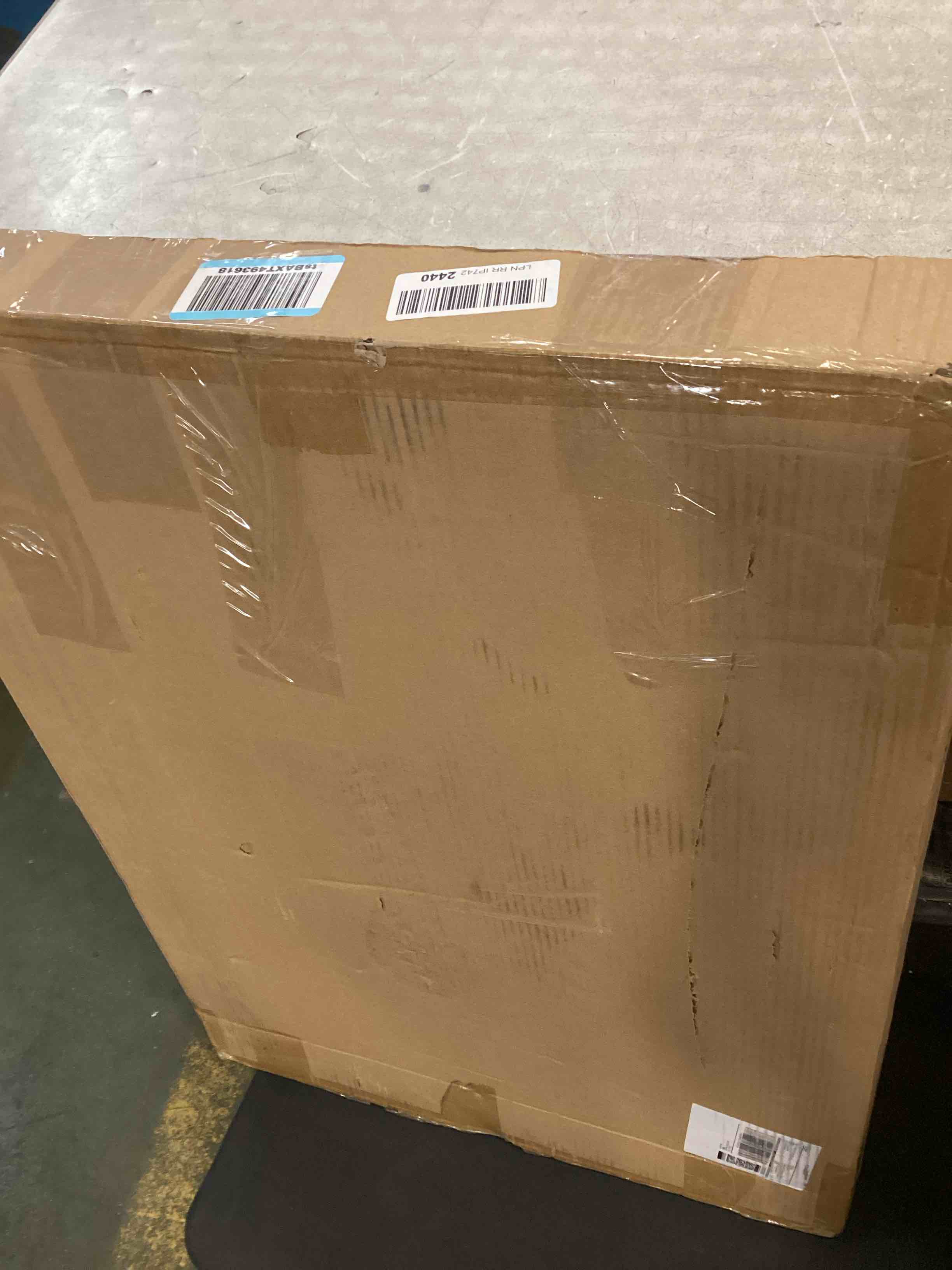 https://s3.amazonaws.com/lotting-images-prod/bidfta/YEL6655213_1720439705206.jpeg