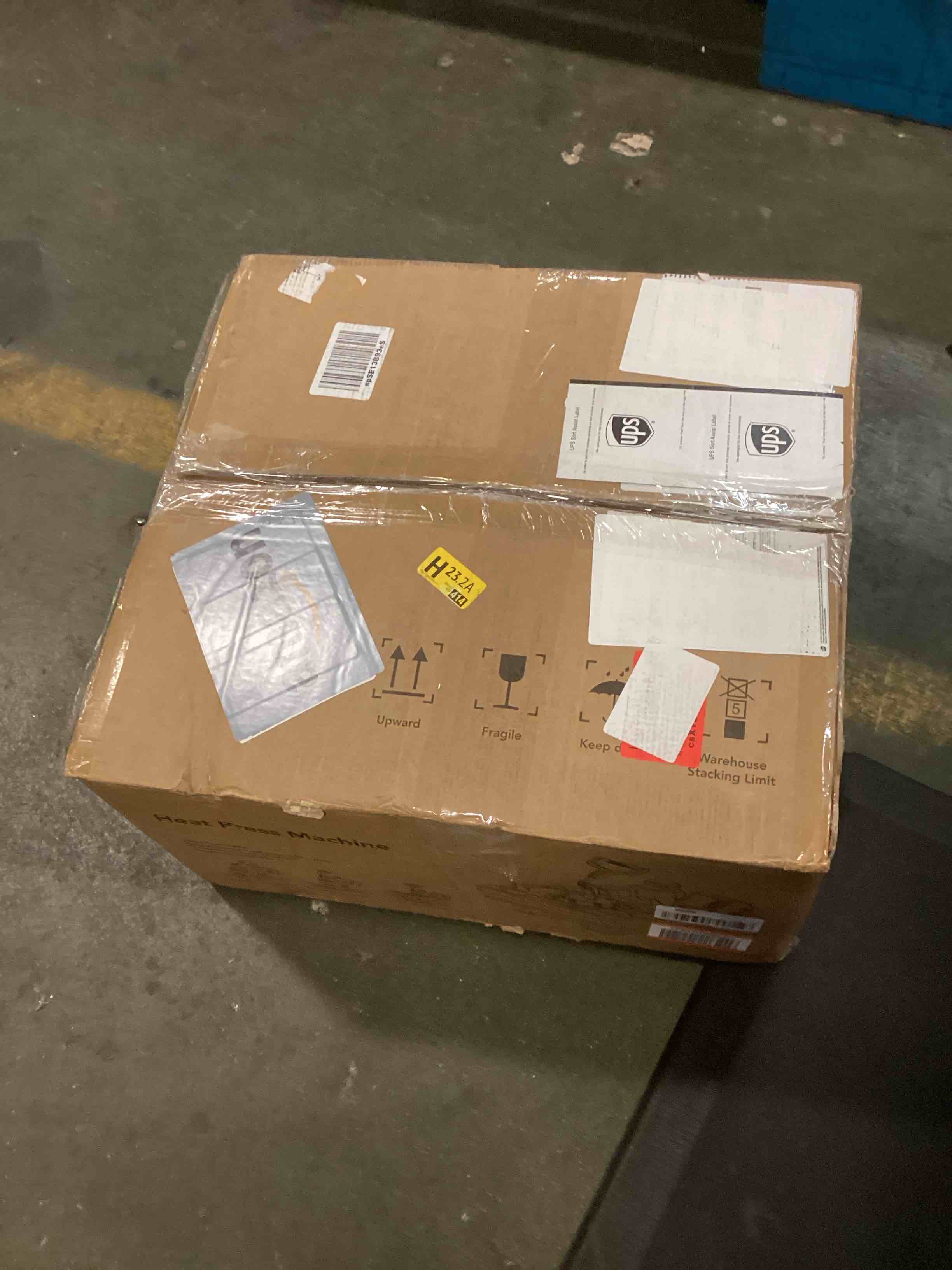 https://s3.amazonaws.com/lotting-images-prod/bidfta/YEL6655357_1720459071067.jpeg