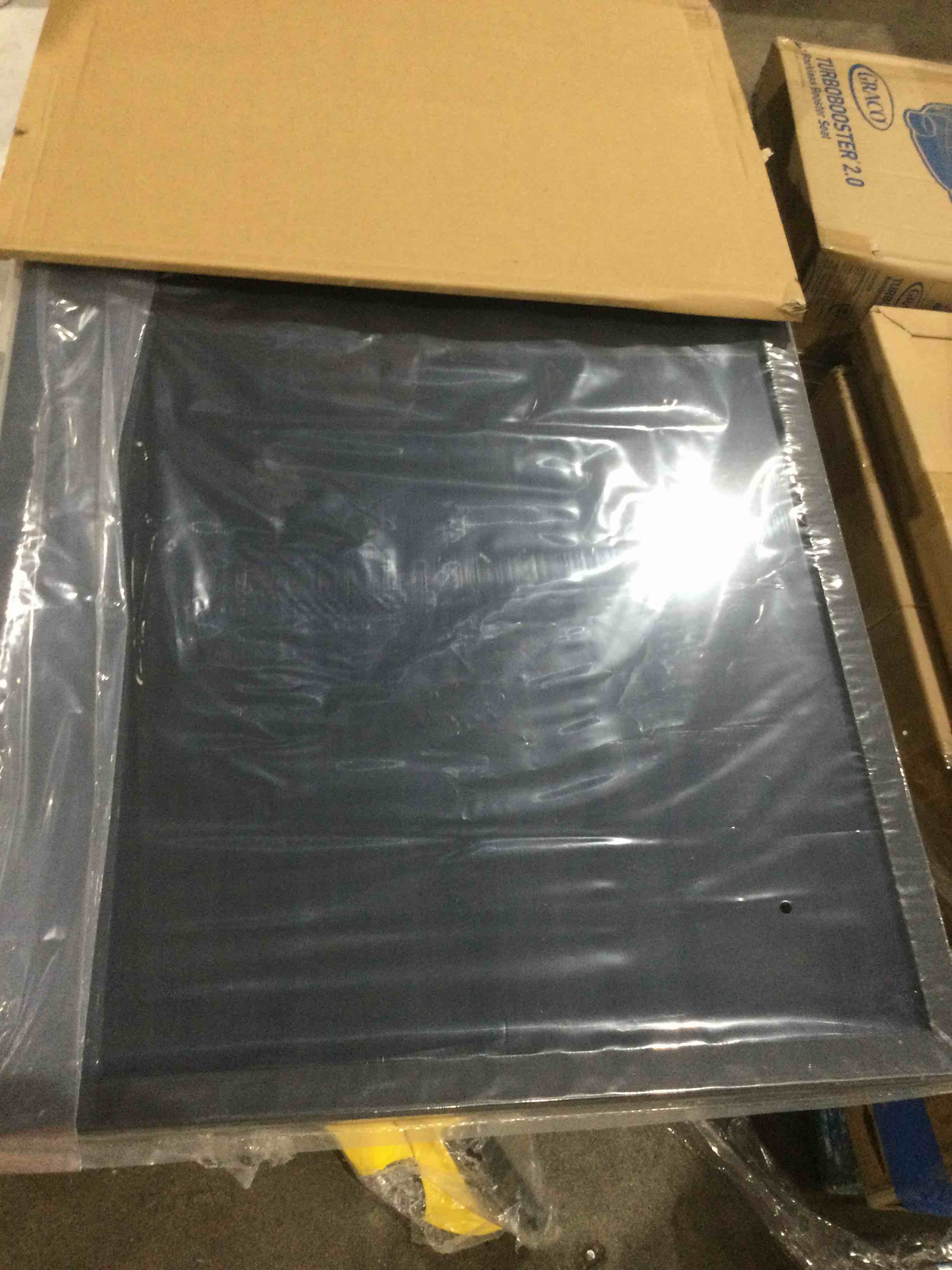 https://s3.amazonaws.com/lotting-images-prod/bidfta/YEL6657445_1746622872084.jpeg
