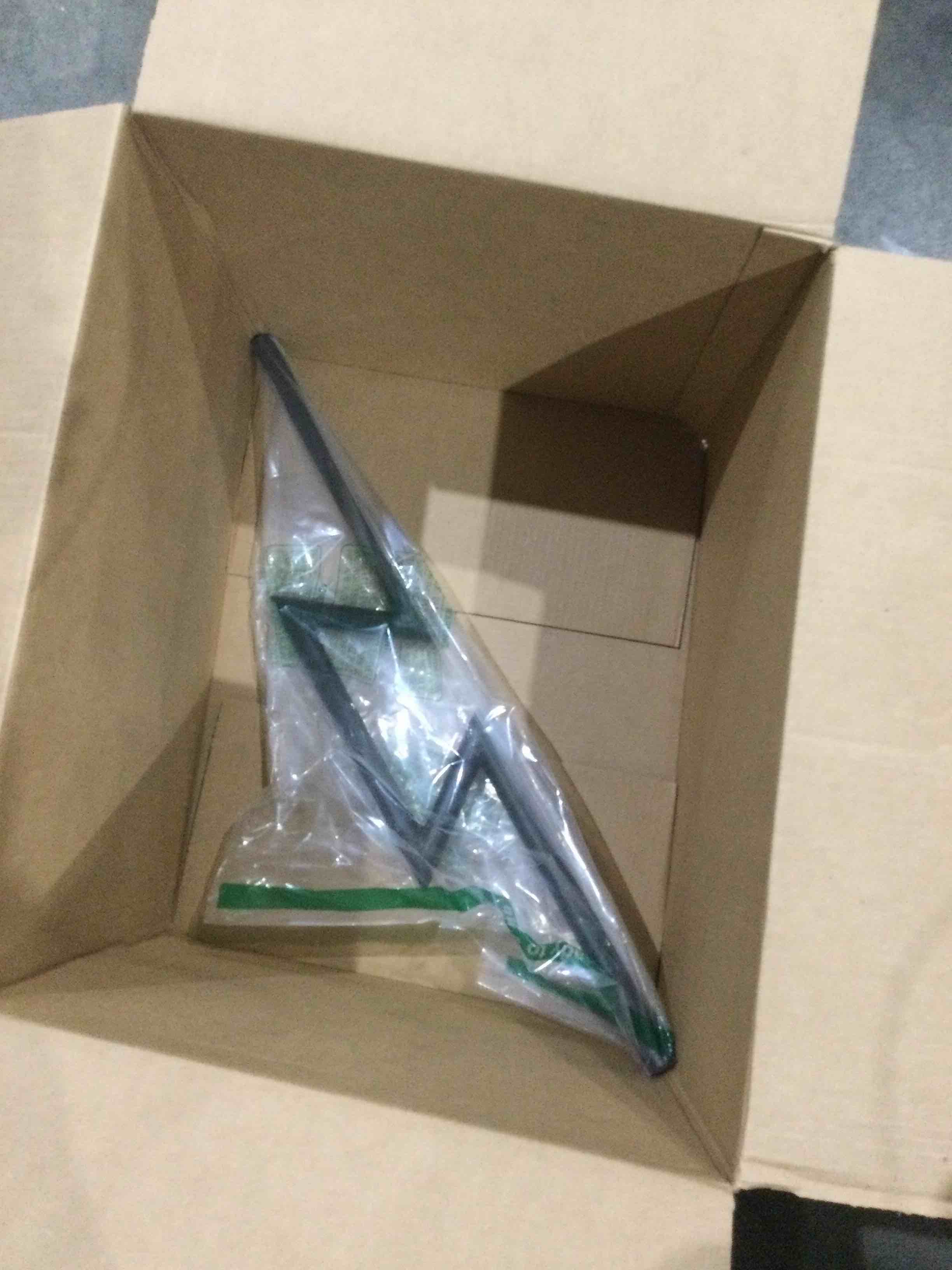 https://s3.amazonaws.com/lotting-images-prod/bidfta/YEL6657470_1746636135668.jpeg