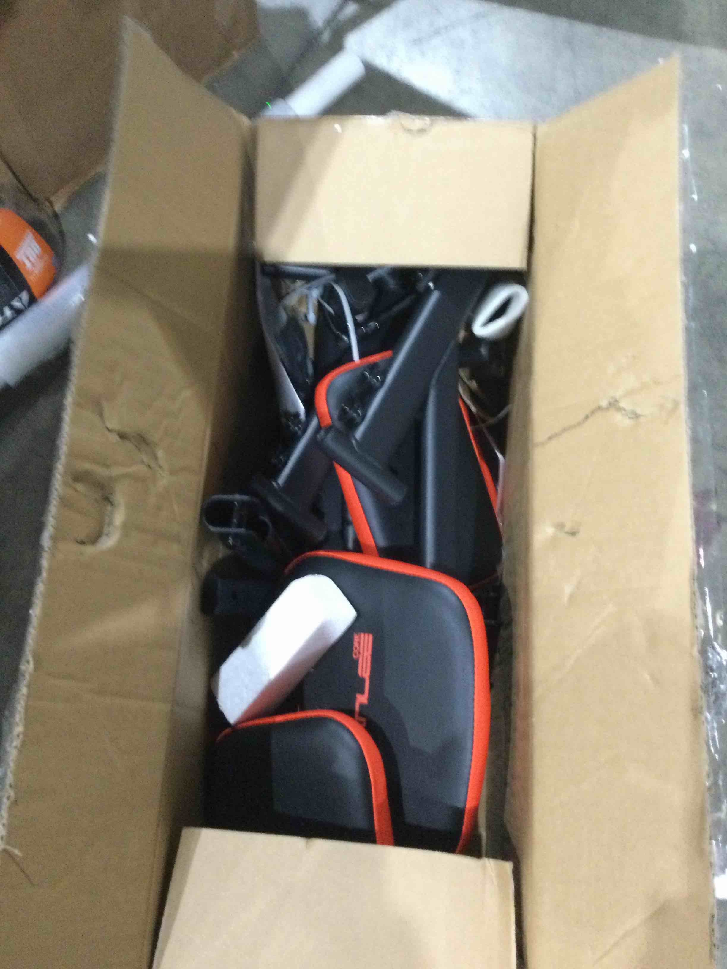 https://s3.amazonaws.com/lotting-images-prod/bidfta/YEL6657491_1746638978193.jpeg