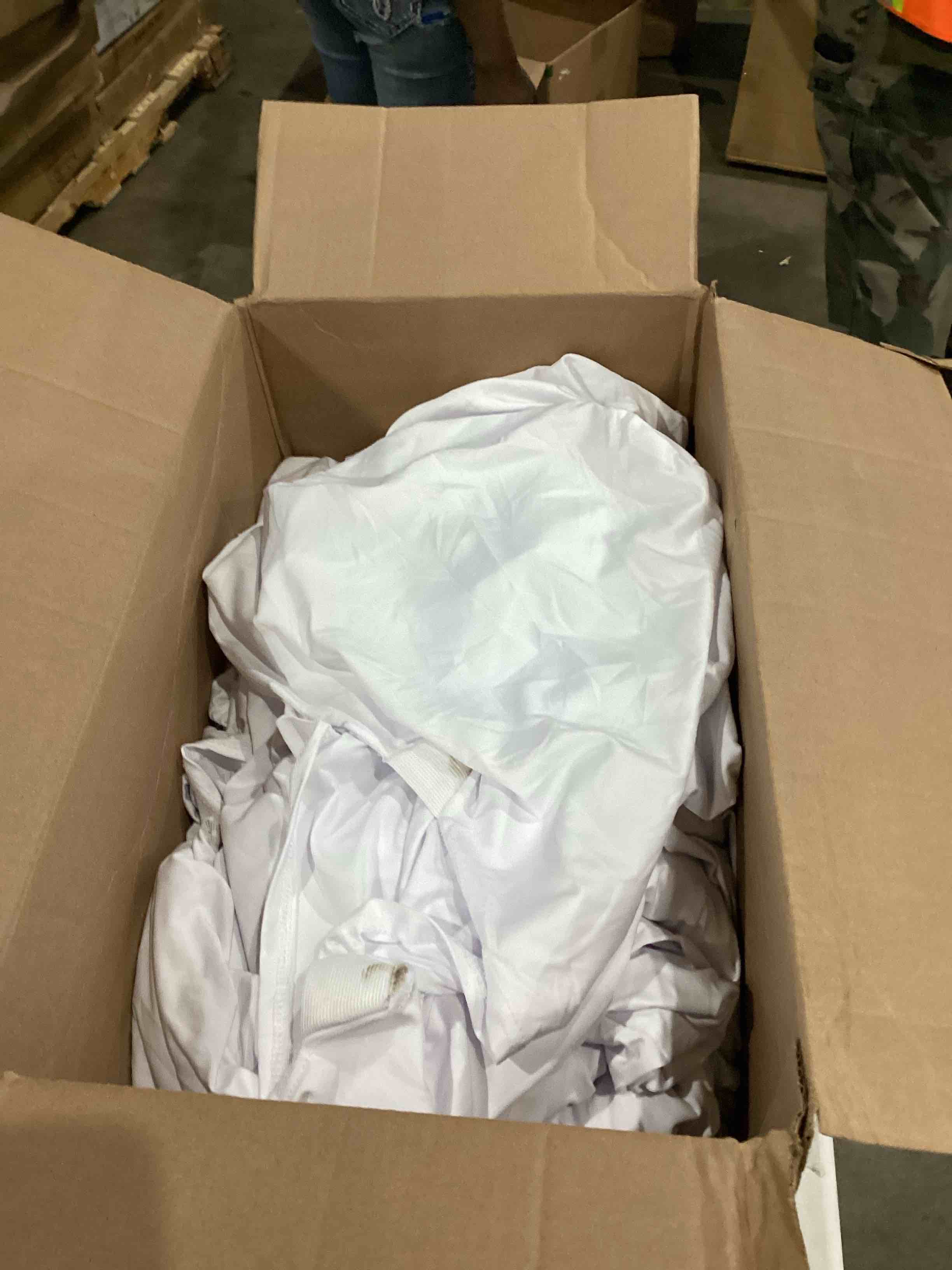 https://s3.amazonaws.com/lotting-images-prod/bidfta/YEL6657571_1746795005259.jpeg