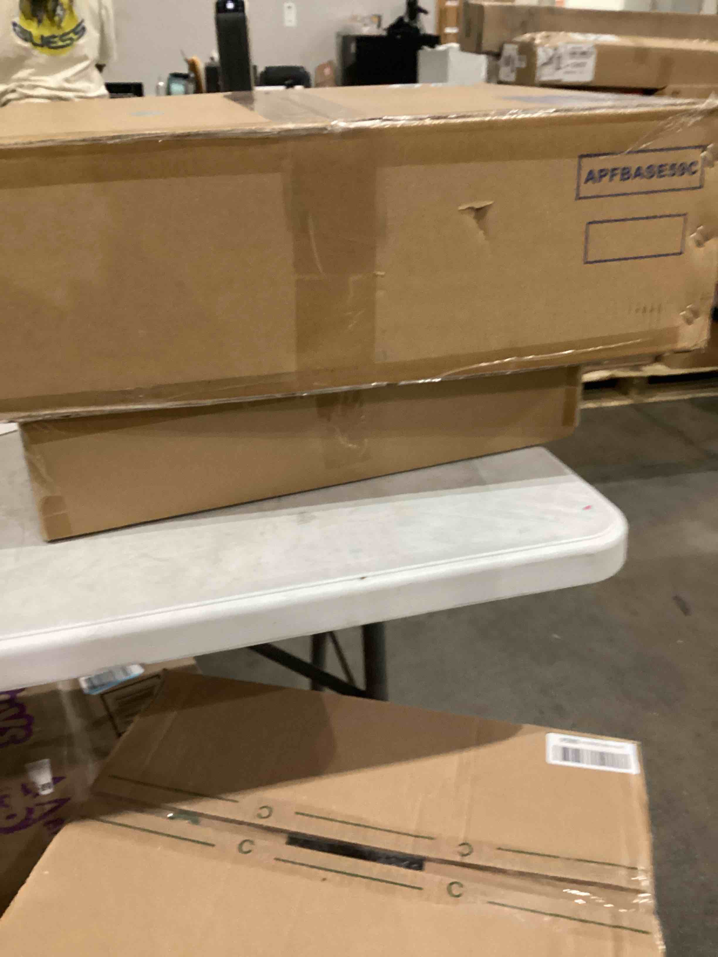 https://s3.amazonaws.com/lotting-images-prod/bidfta/YEL6657625_1746813113239.jpeg