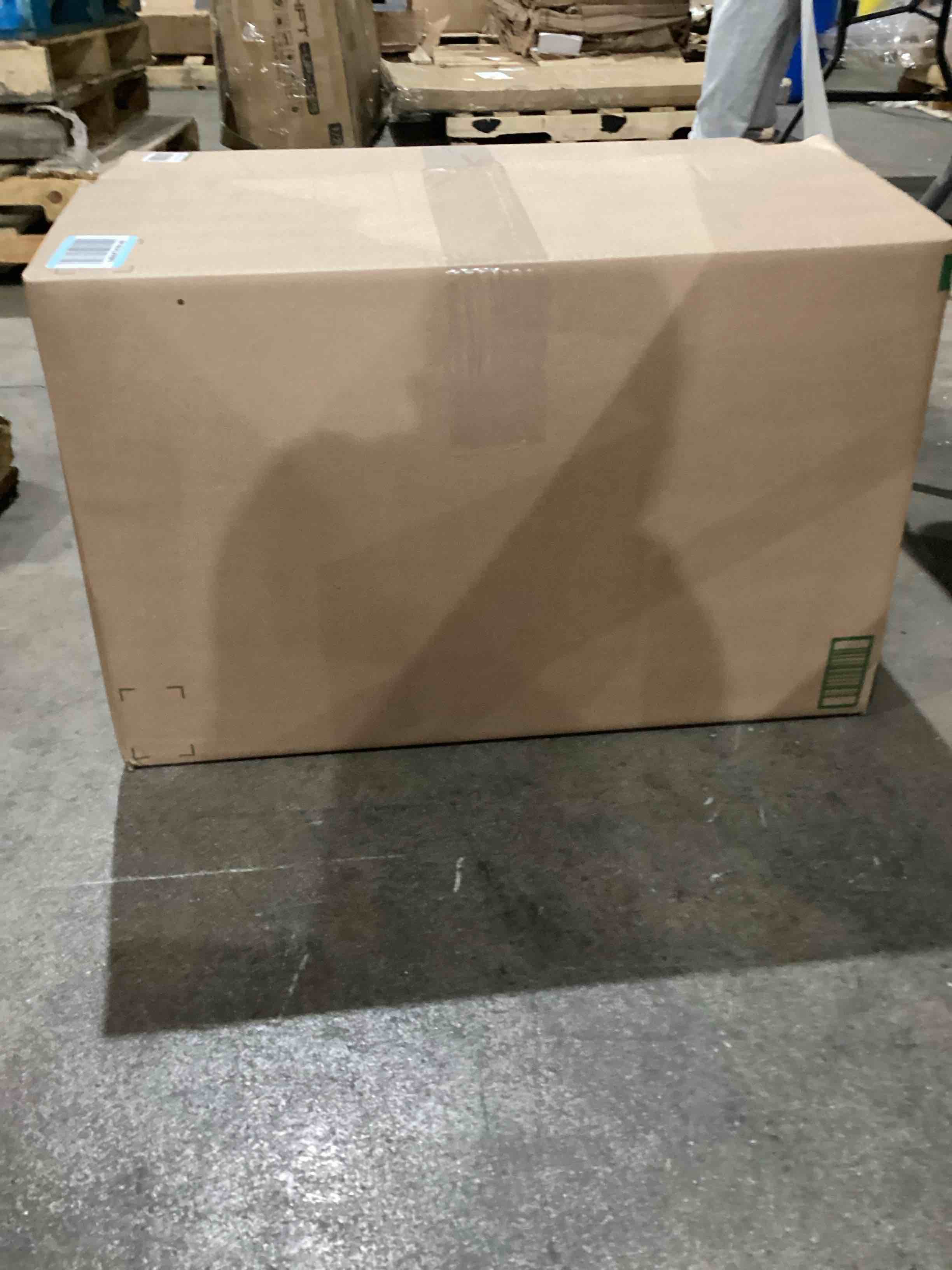 https://s3.amazonaws.com/lotting-images-prod/bidfta/YEL6657631_1746817182542.jpeg