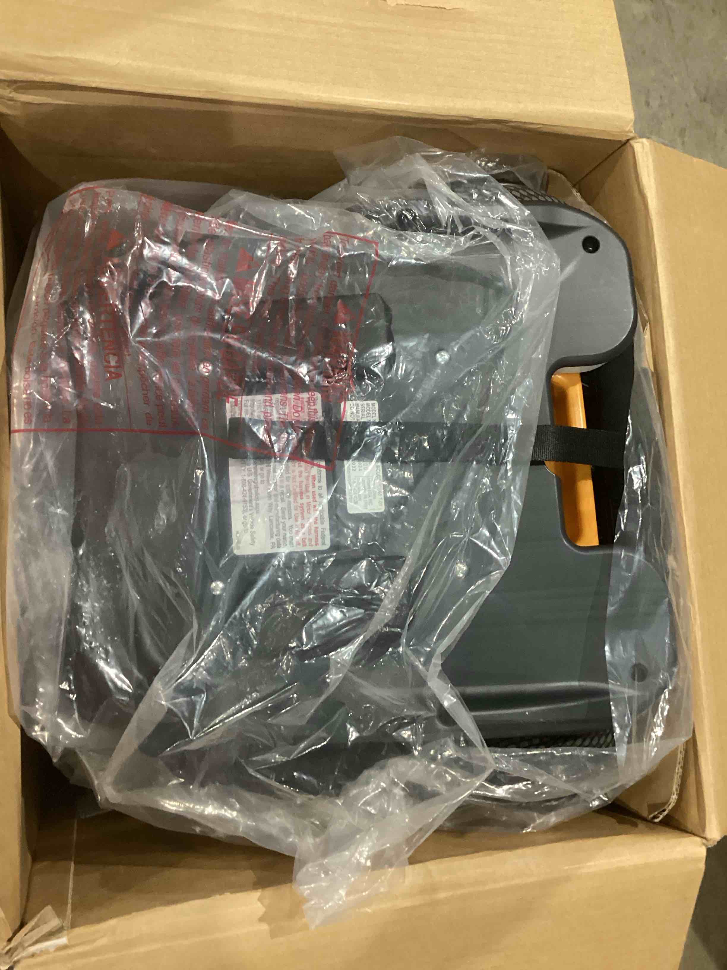 https://s3.amazonaws.com/lotting-images-prod/bidfta/YEL6657760_1748001652840.jpeg