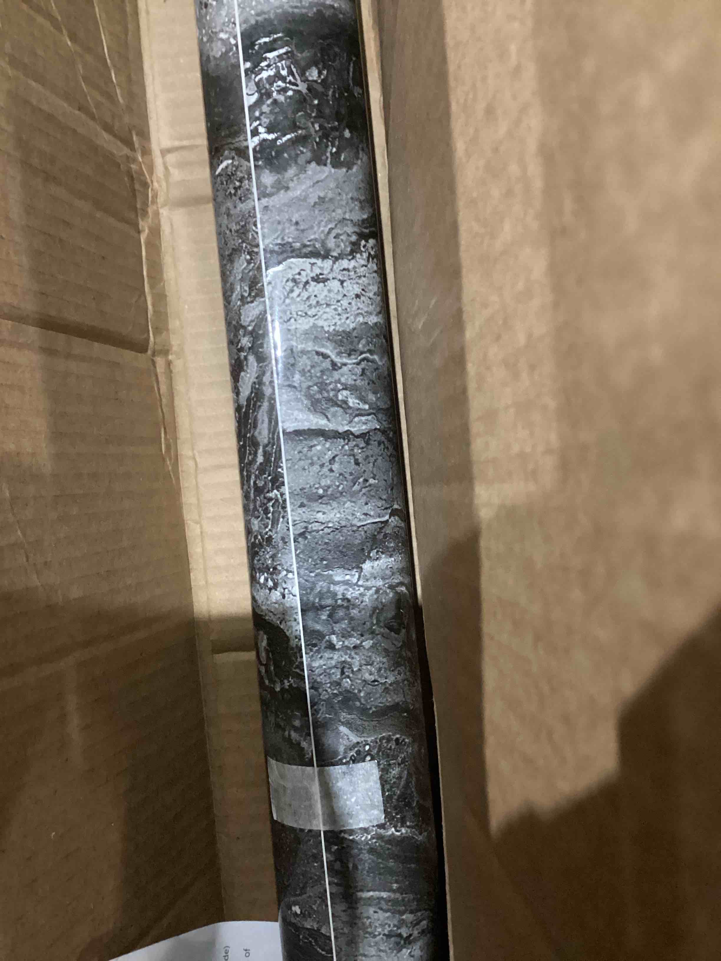 https://s3.amazonaws.com/lotting-images-prod/bidfta/YEL6657761_1748001844125.jpeg