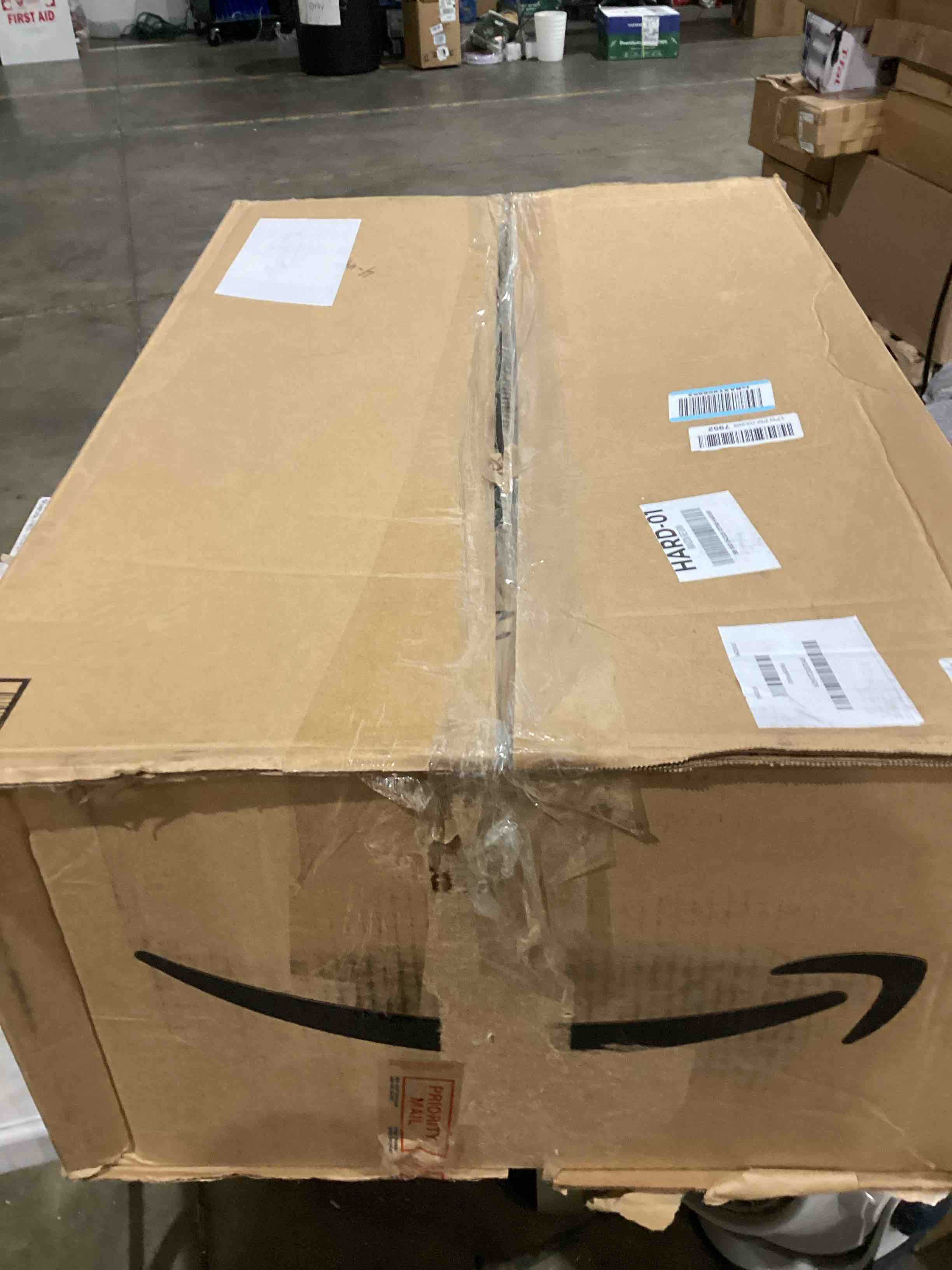 https://s3.amazonaws.com/lotting-images-prod/bidfta/YEL6657873_1748617486660.jpeg