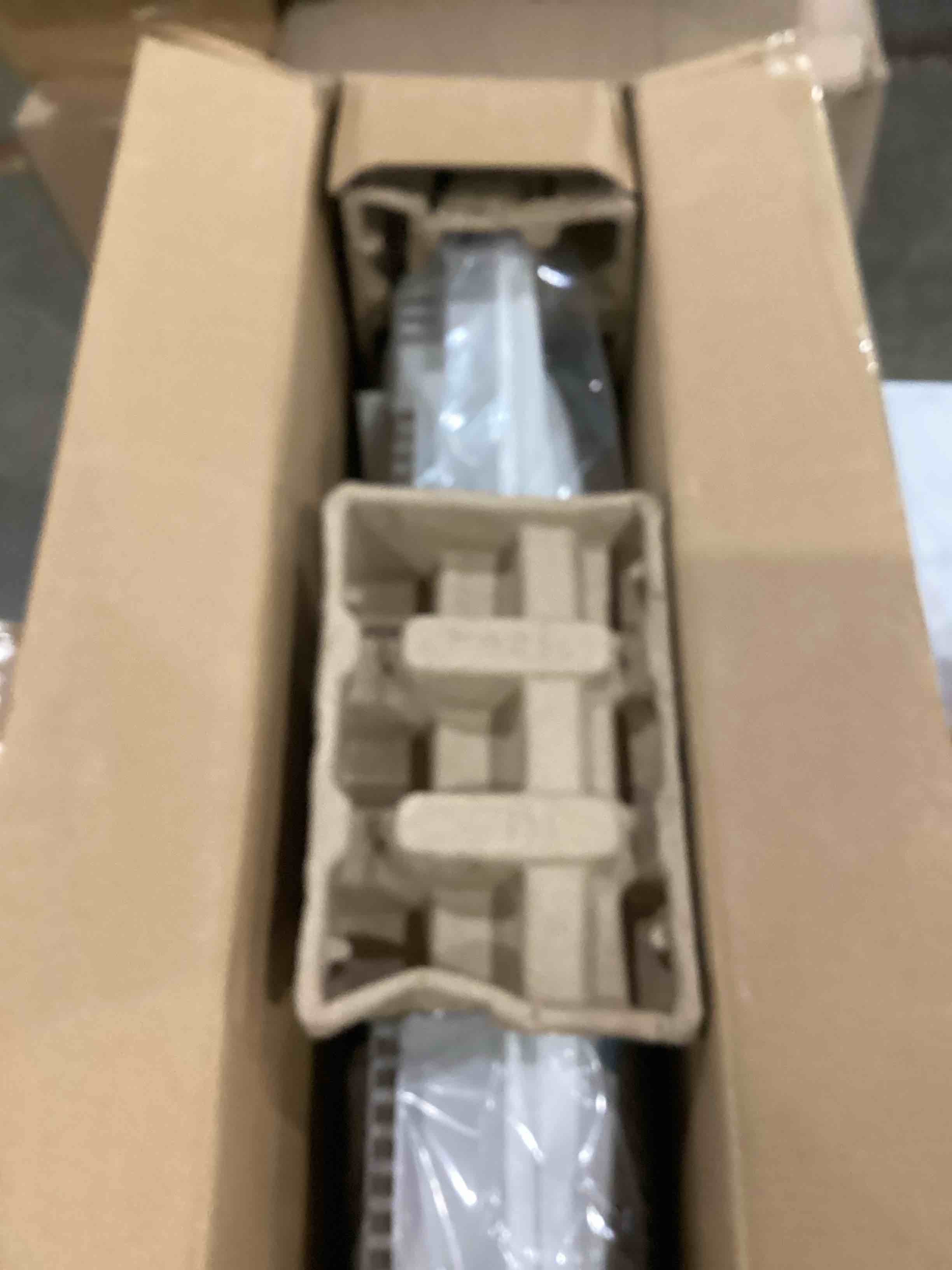 https://s3.amazonaws.com/lotting-images-prod/bidfta/YEL6658921_1751292999272.jpeg