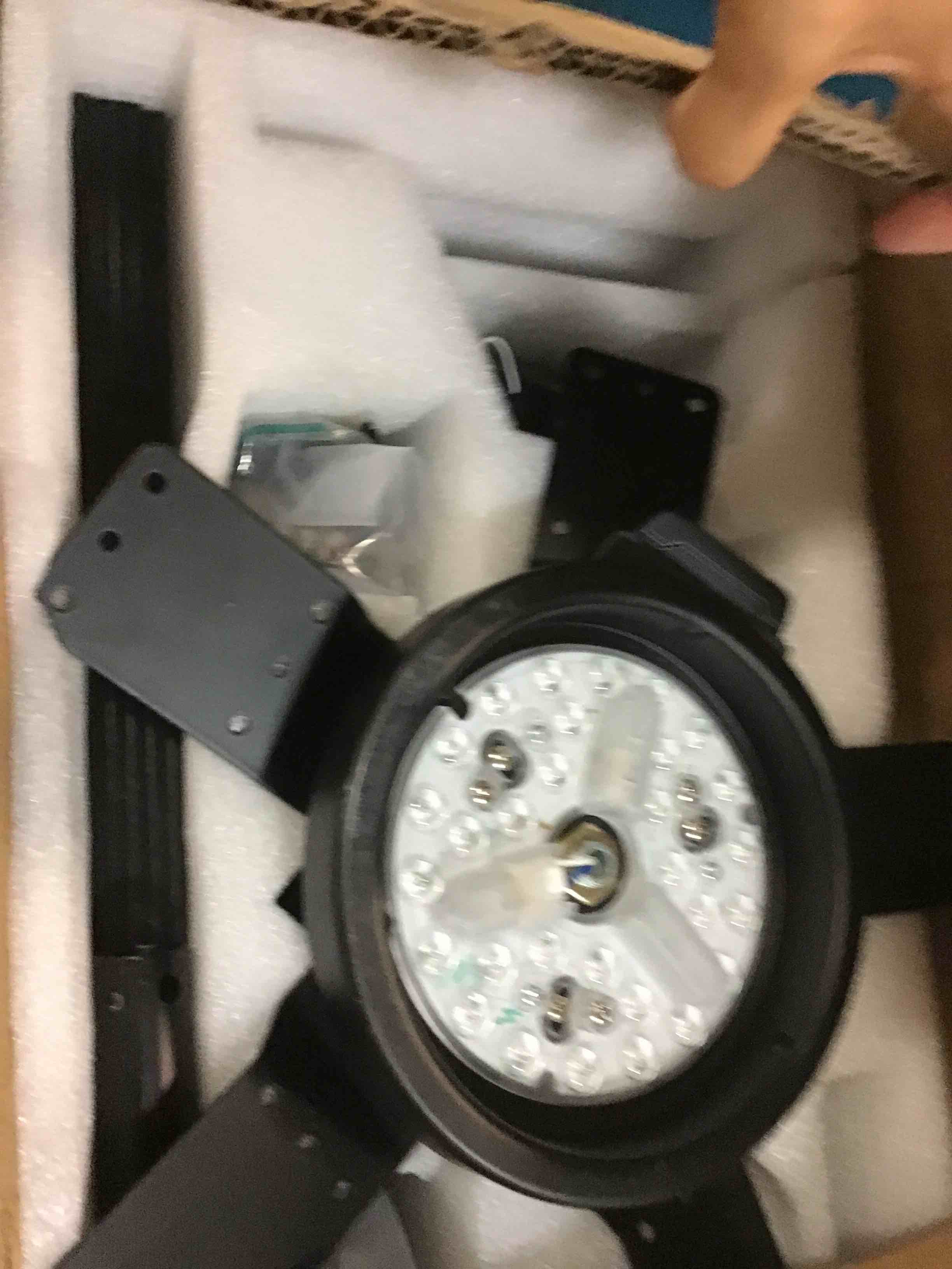 https://s3.amazonaws.com/lotting-images-prod/bidfta/YEL6668114_1721738256579.jpeg