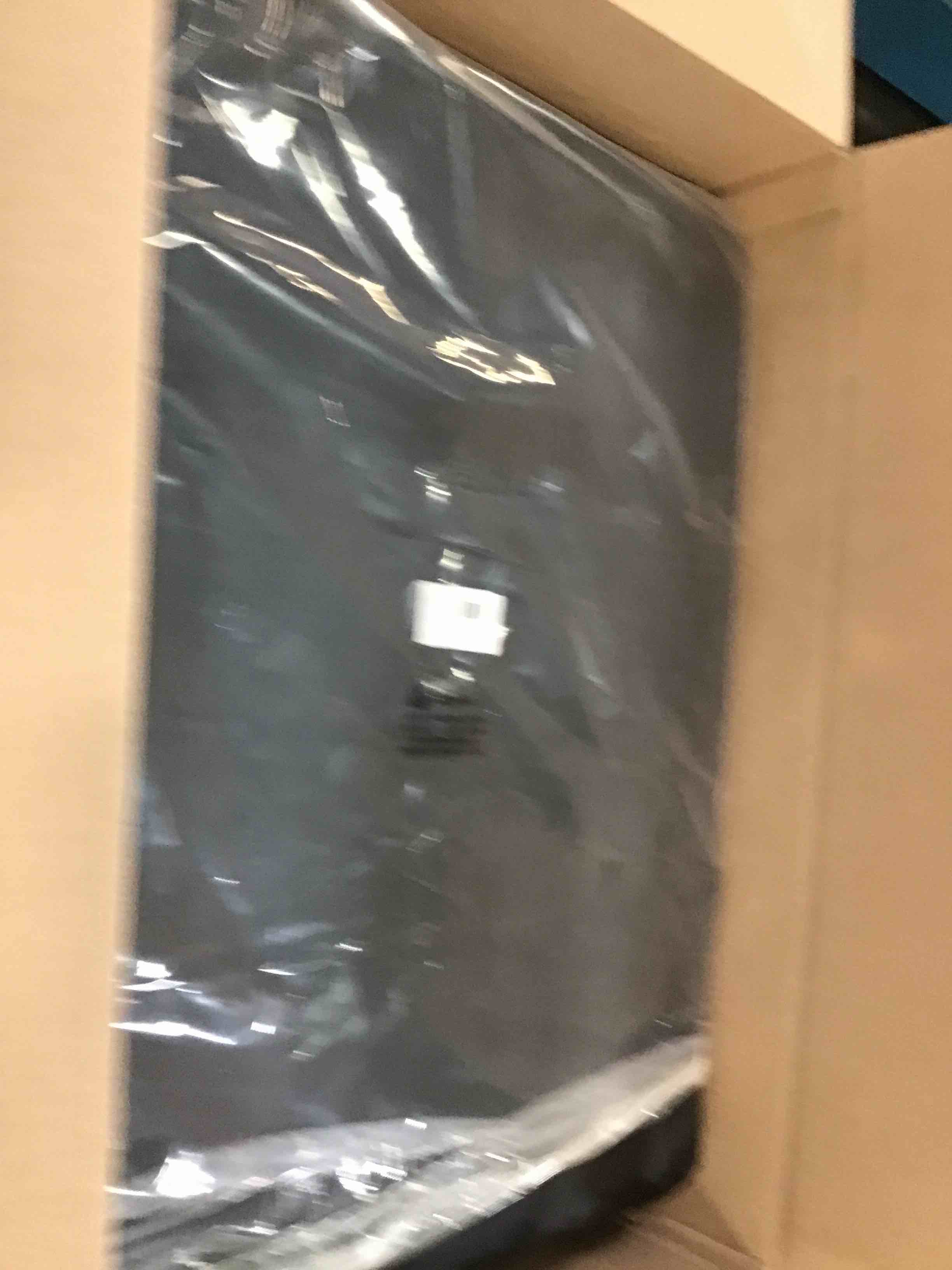 https://s3.amazonaws.com/lotting-images-prod/bidfta/YEL6669261_1721921167852.jpeg