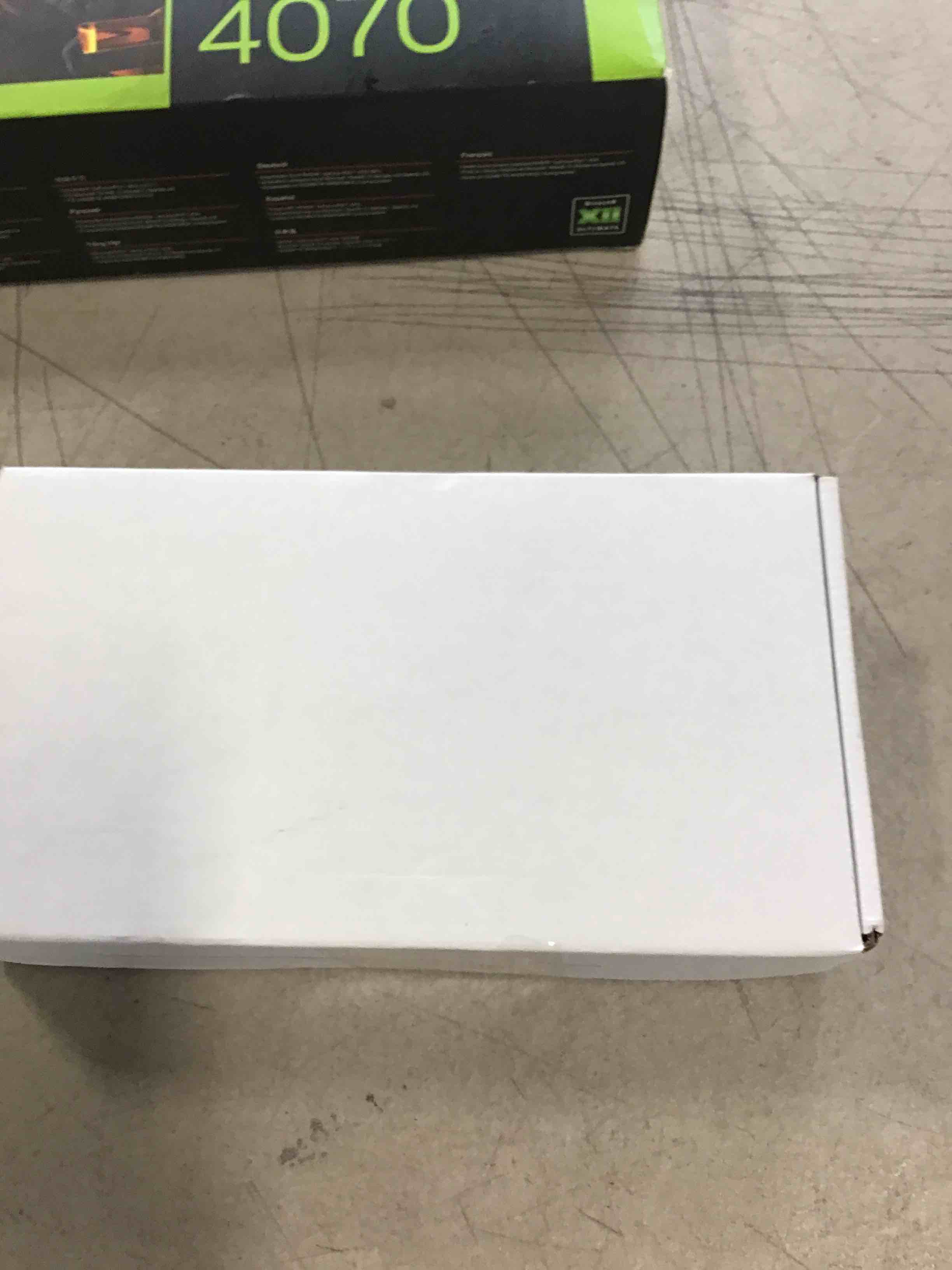 https://s3.amazonaws.com/lotting-images-prod/bidfta/YEL6669650_1721658554103.jpeg