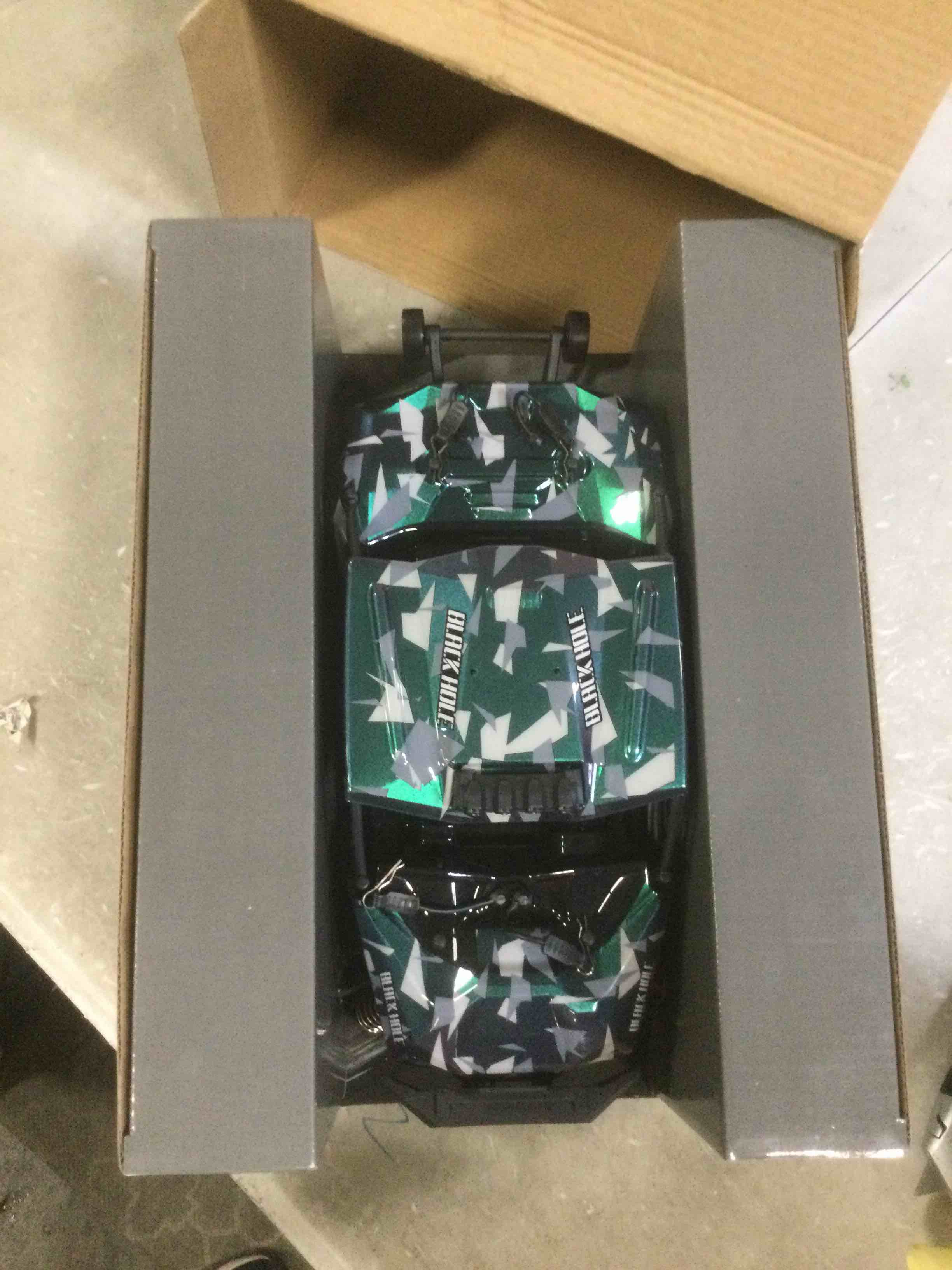 https://s3.amazonaws.com/lotting-images-prod/bidfta/YEL6669937_1721760286904.jpeg