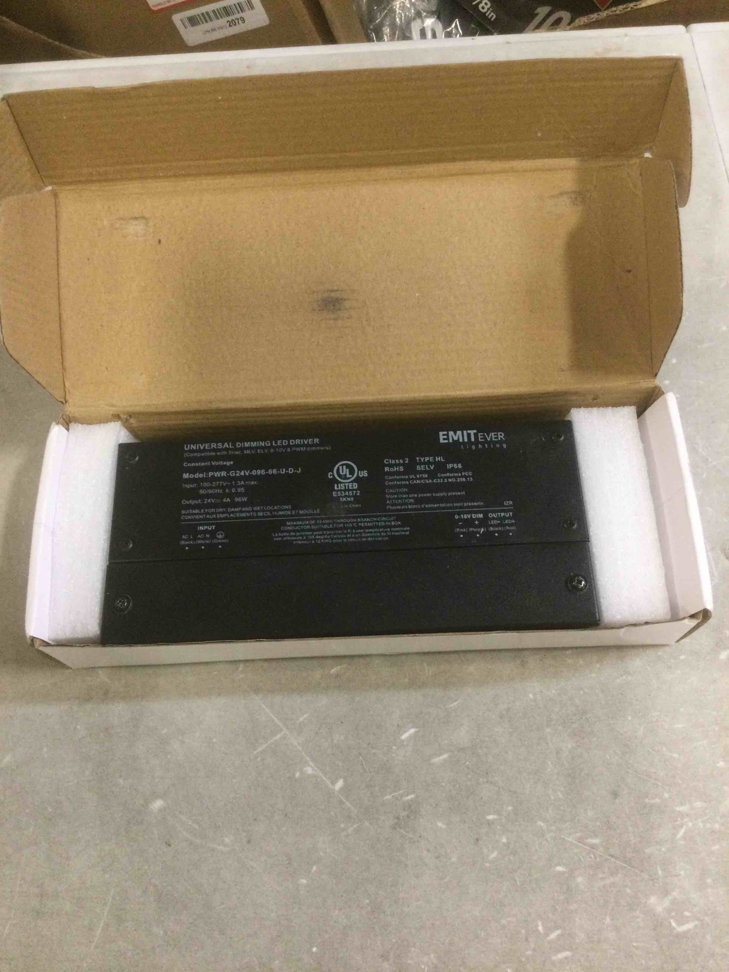 https://s3.amazonaws.com/lotting-images-prod/bidfta/YEL6669963_1721762952362.jpeg