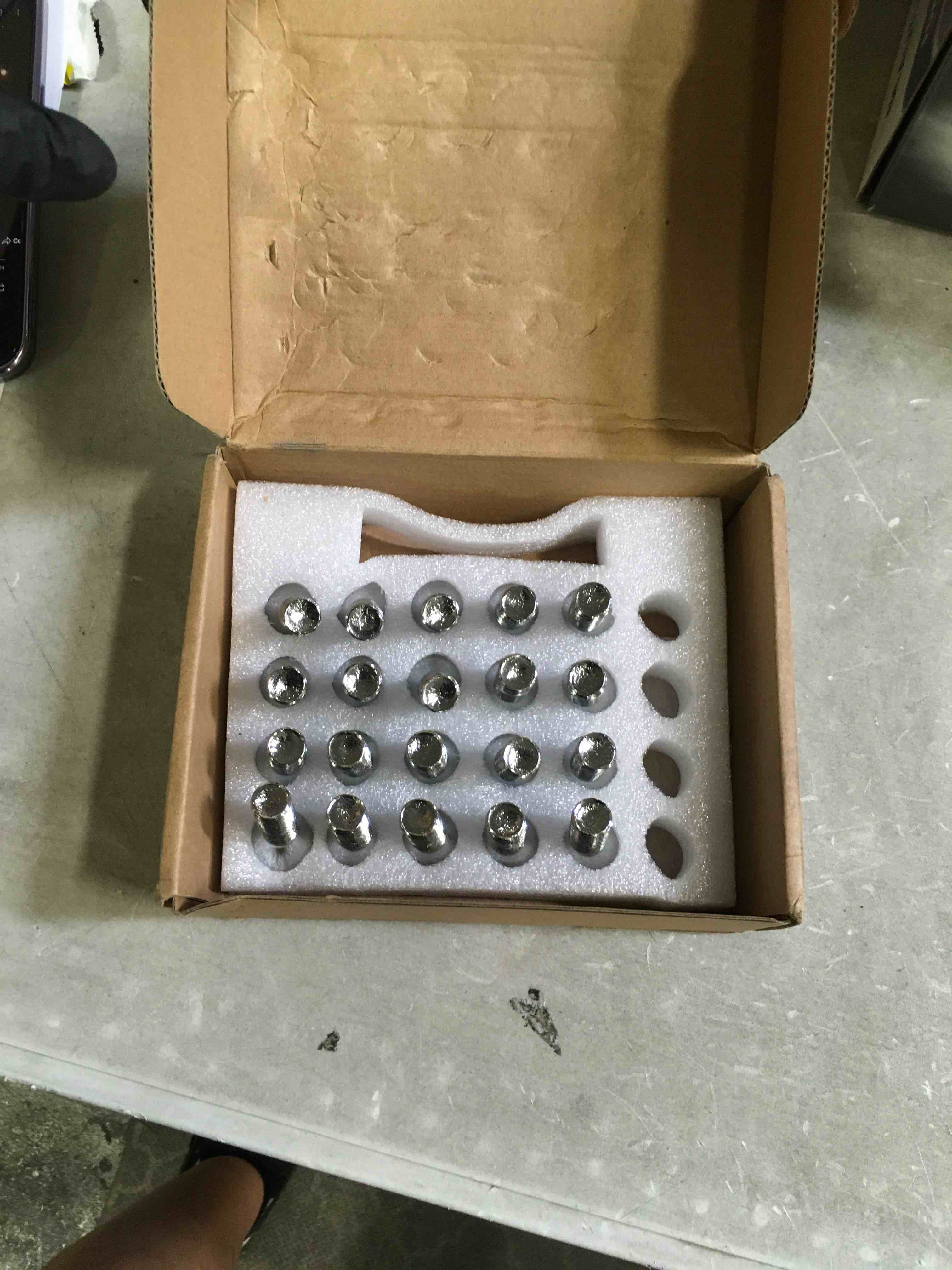 https://s3.amazonaws.com/lotting-images-prod/bidfta/YEL6670205_1721843092508.jpeg