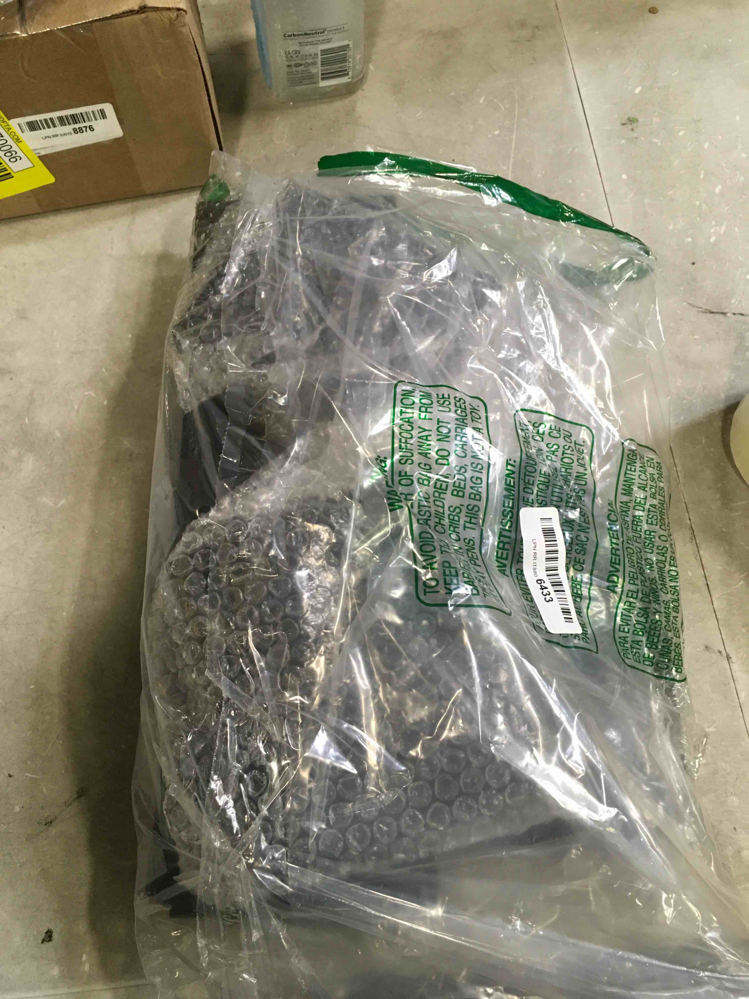 https://s3.amazonaws.com/lotting-images-prod/bidfta/YEL6670234_1721846568076.jpeg
