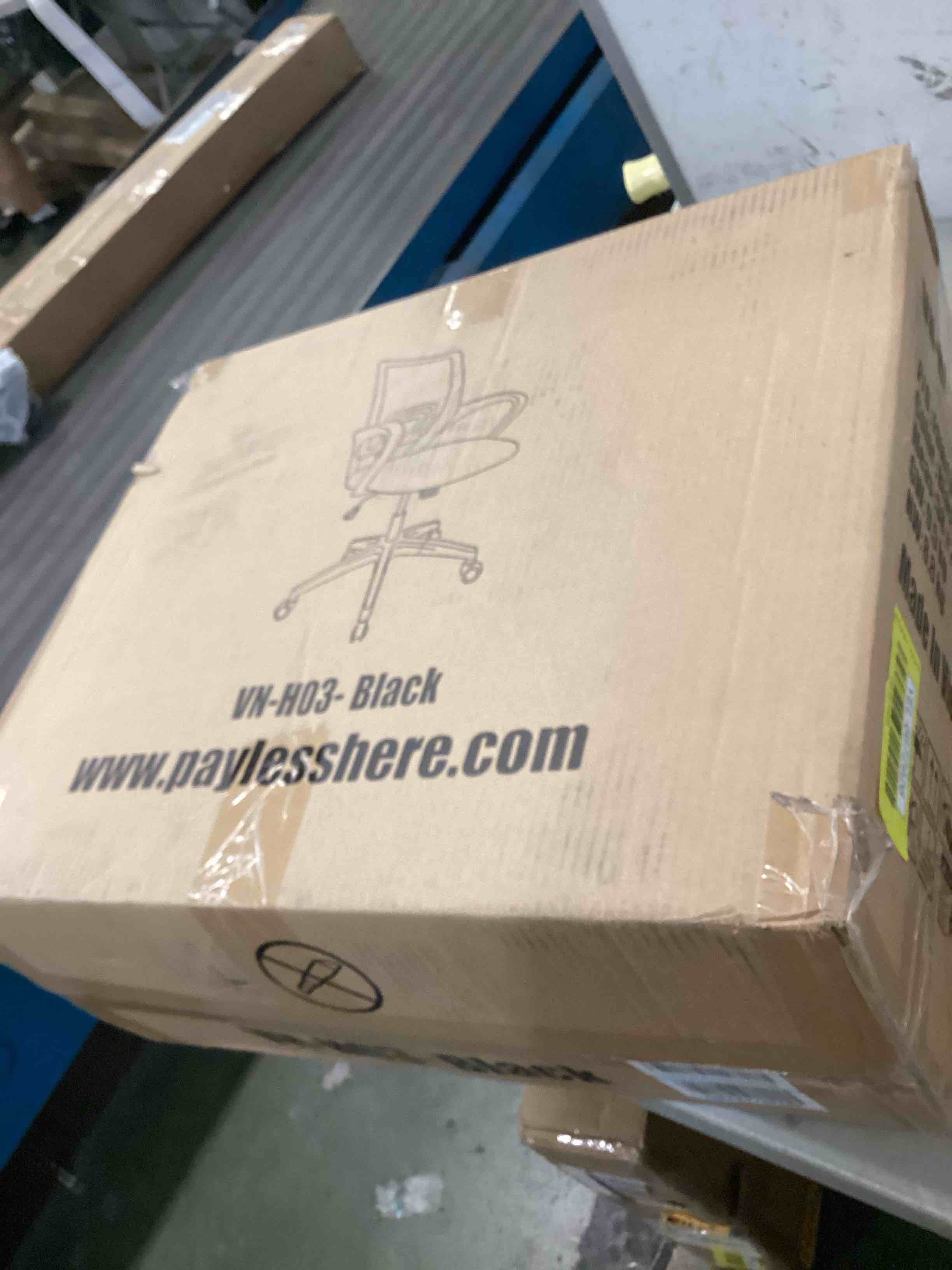 https://s3.amazonaws.com/lotting-images-prod/bidfta/YEL6672926_1722449618611.jpeg