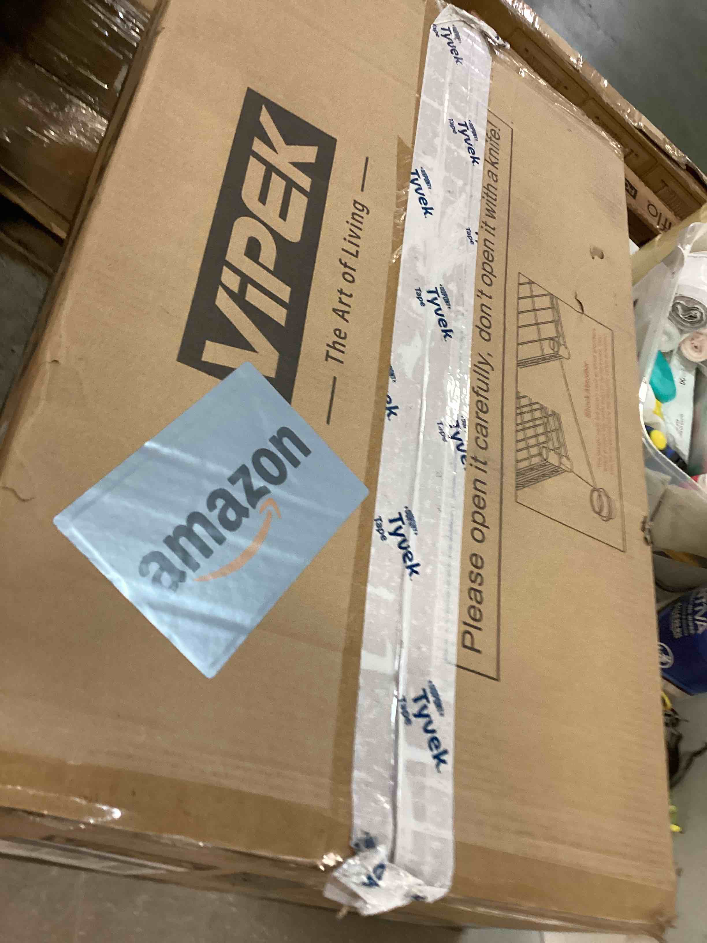 https://s3.amazonaws.com/lotting-images-prod/bidfta/YEL6673442_1722874326966.jpeg
