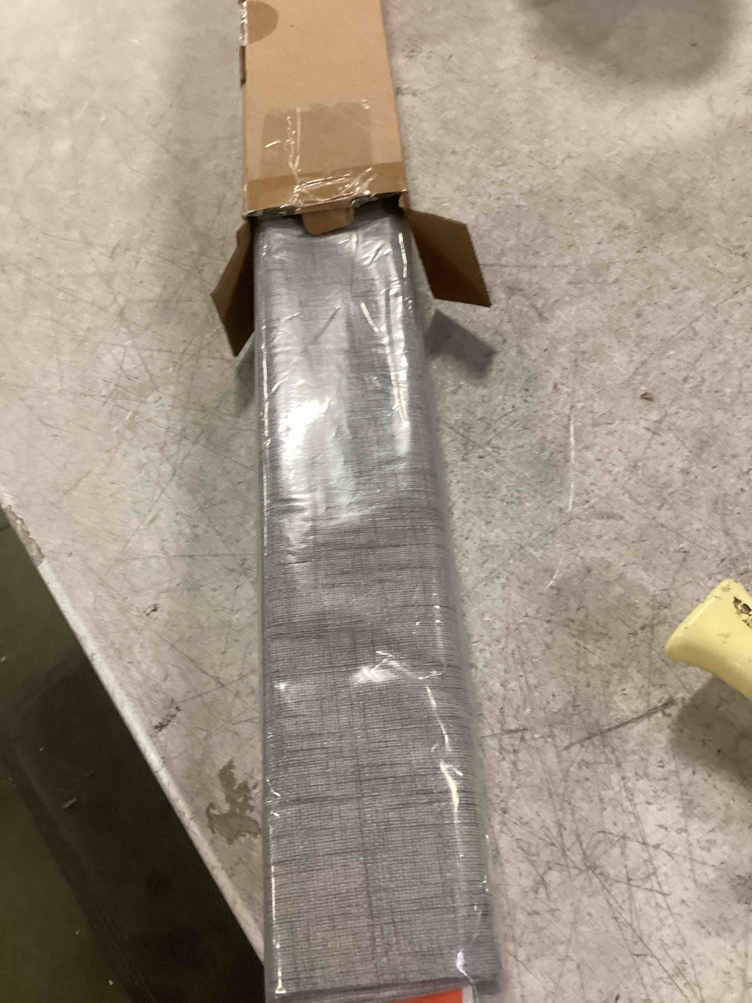 https://s3.amazonaws.com/lotting-images-prod/bidfta/YEL6674620_1734618592553.jpeg