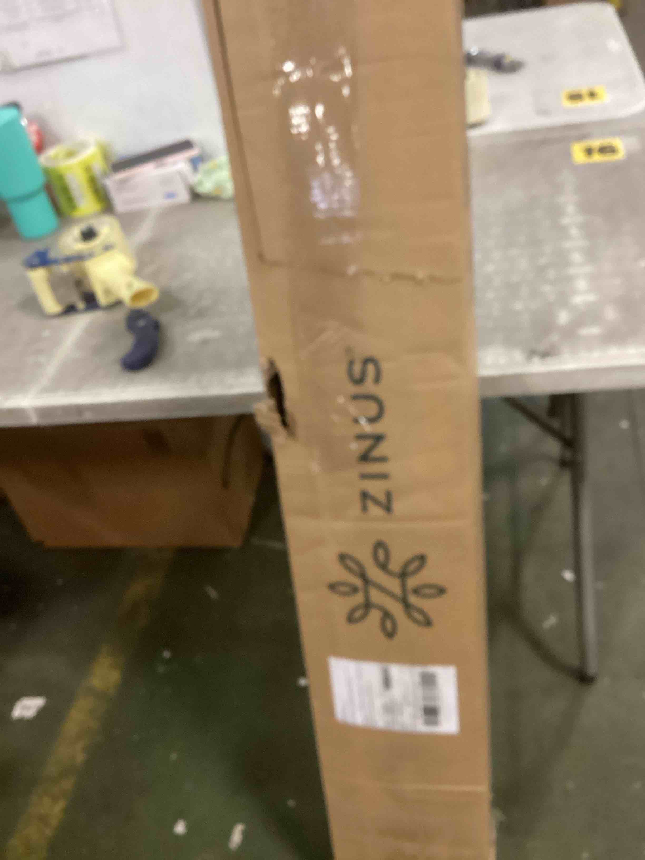 https://s3.amazonaws.com/lotting-images-prod/bidfta/YEL6674865_1734709949925.jpeg