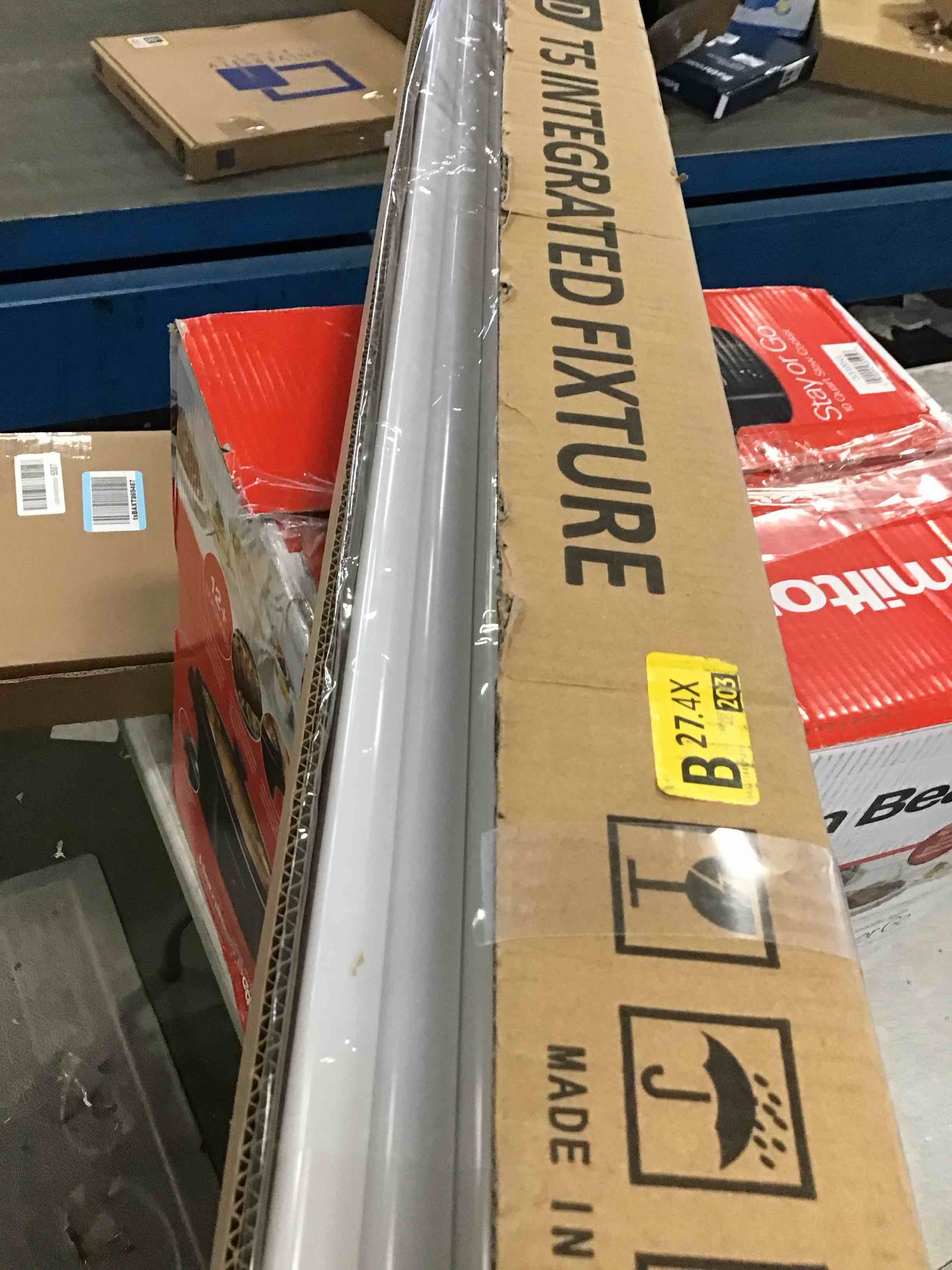 https://s3.amazonaws.com/lotting-images-prod/bidfta/YEL6675123_1734983334125.jpeg