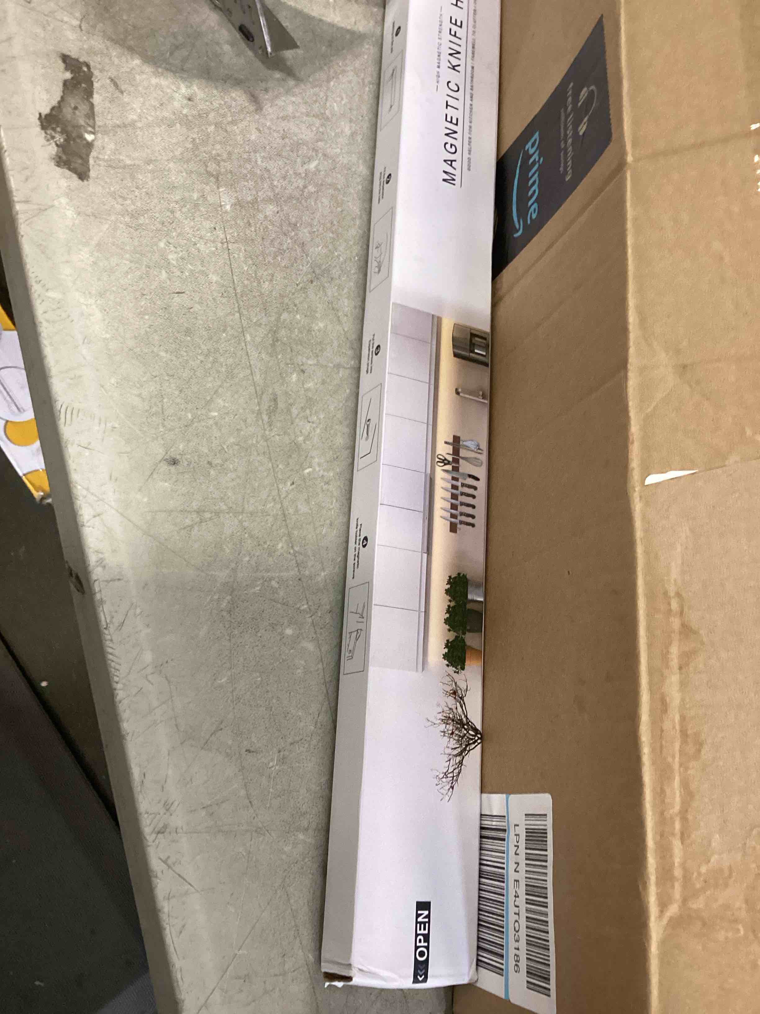 https://s3.amazonaws.com/lotting-images-prod/bidfta/YEL6676152_1722009766650.jpeg