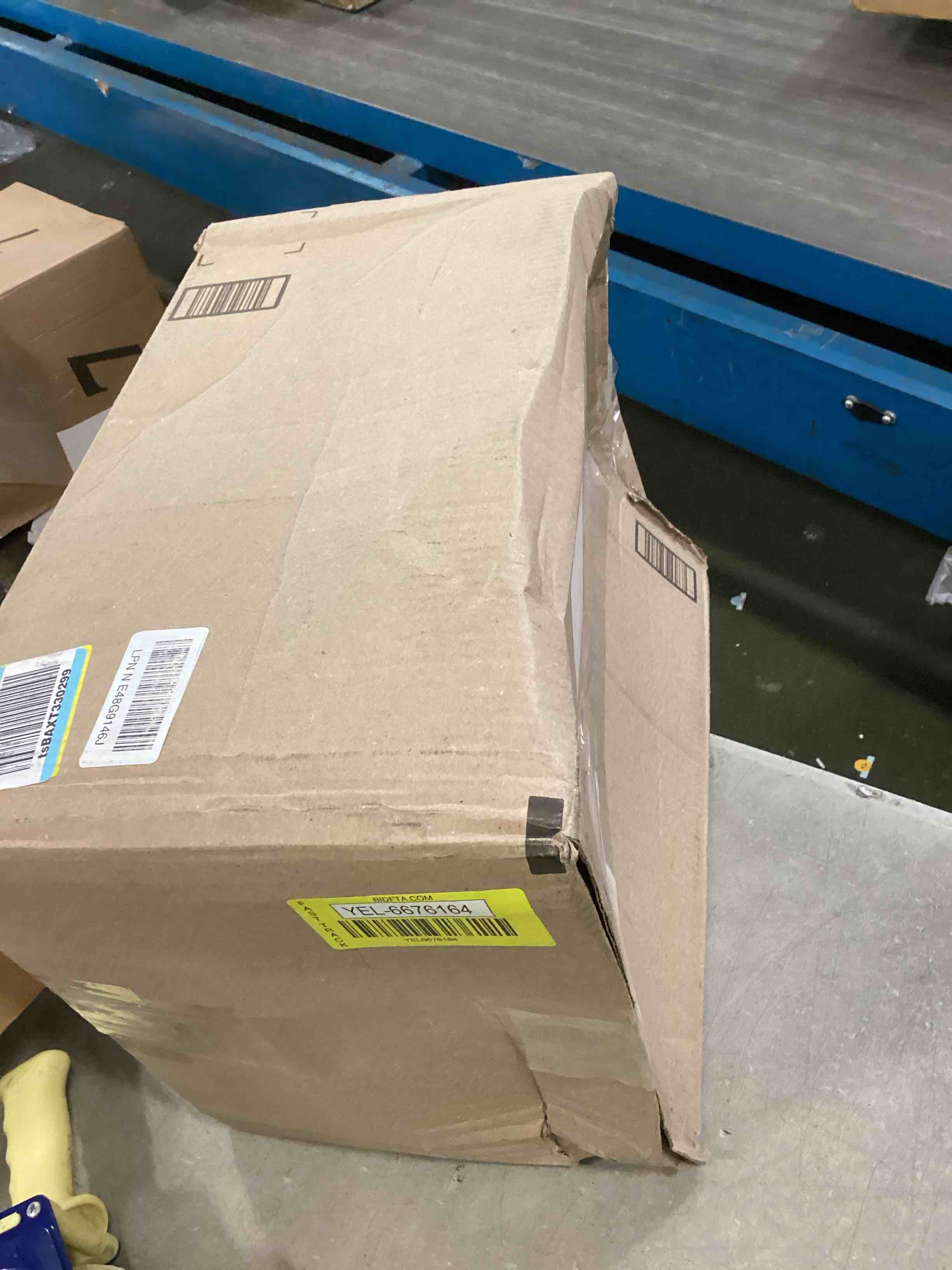 https://s3.amazonaws.com/lotting-images-prod/bidfta/YEL6676164_1722010887586.jpeg