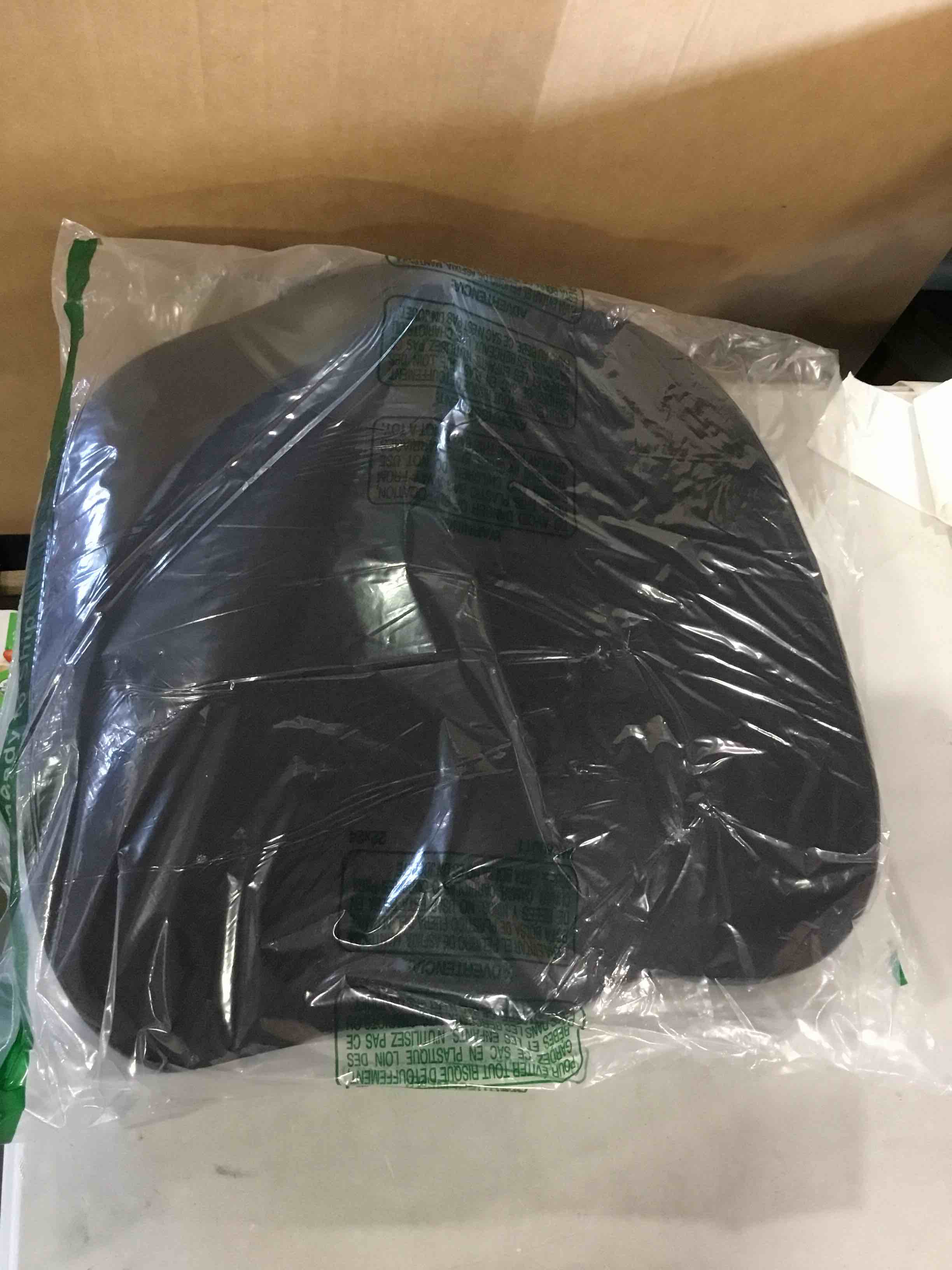 https://s3.amazonaws.com/lotting-images-prod/bidfta/YEL6677001_1721396023964.jpeg