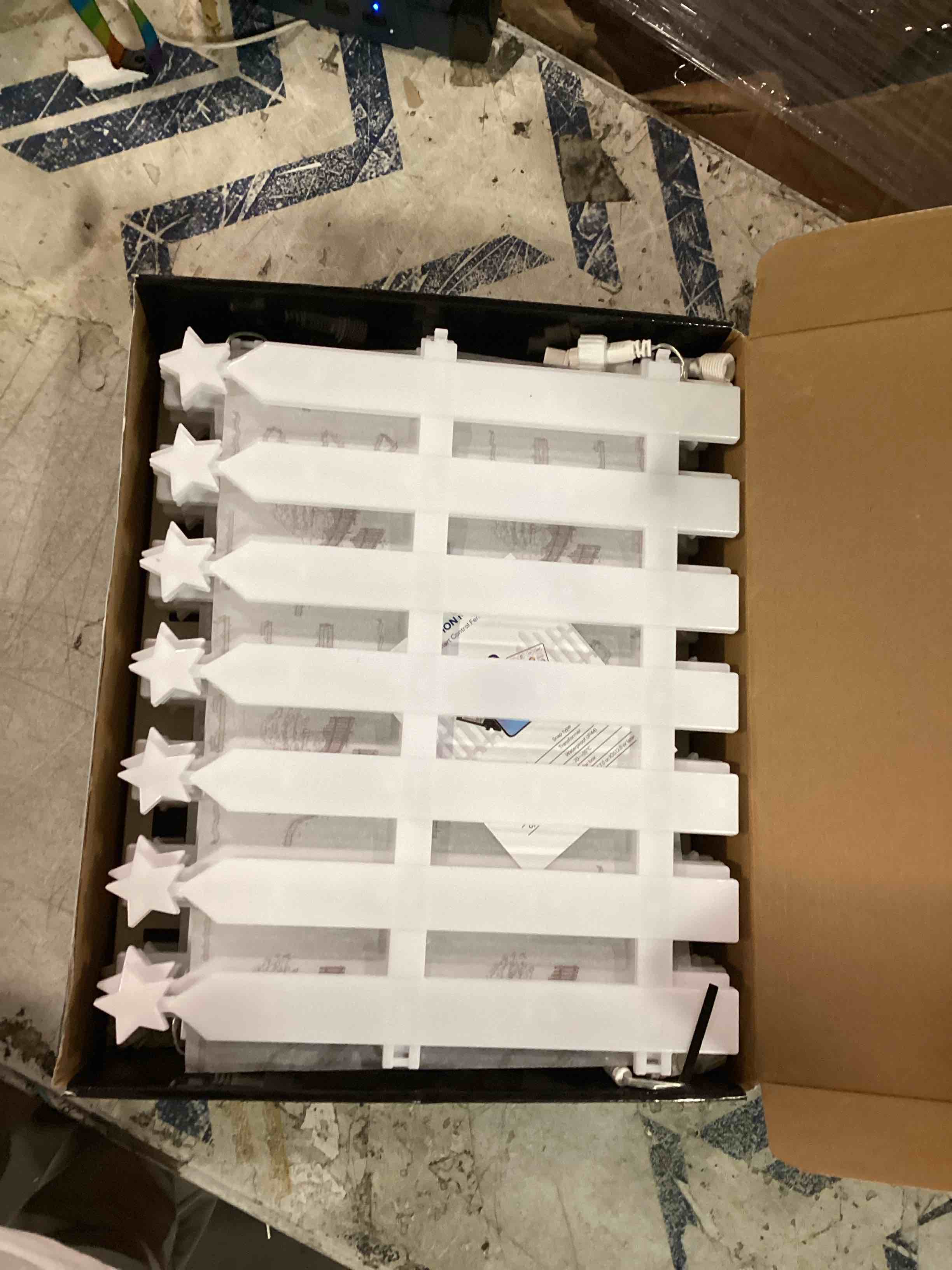 https://s3.amazonaws.com/lotting-images-prod/bidfta/YEL6679034_1722055146475.jpeg