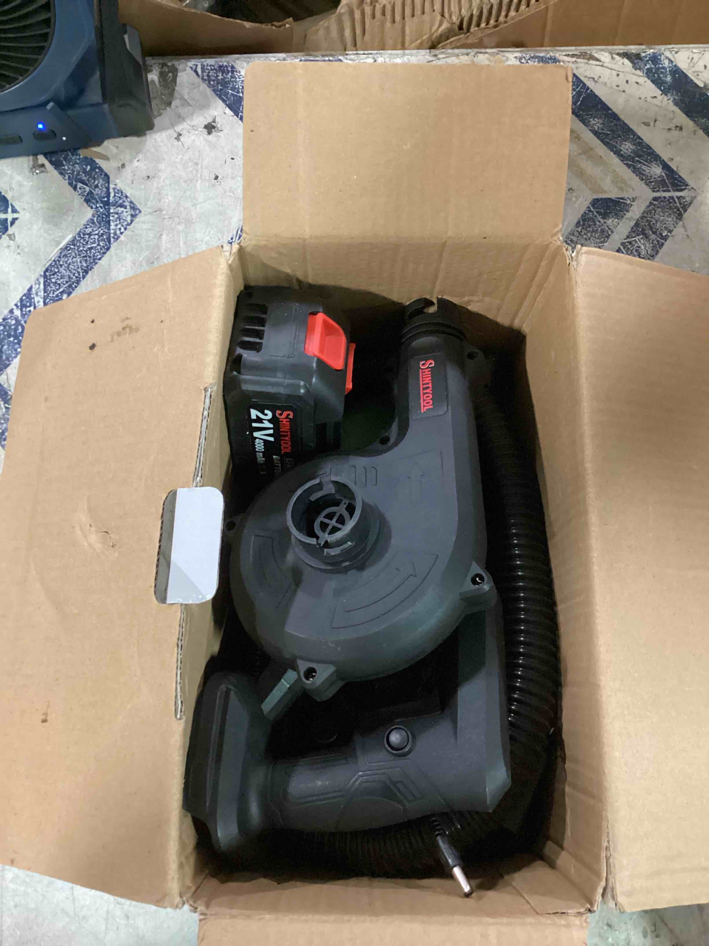 https://s3.amazonaws.com/lotting-images-prod/bidfta/YEL6679044_1722054360155.jpeg
