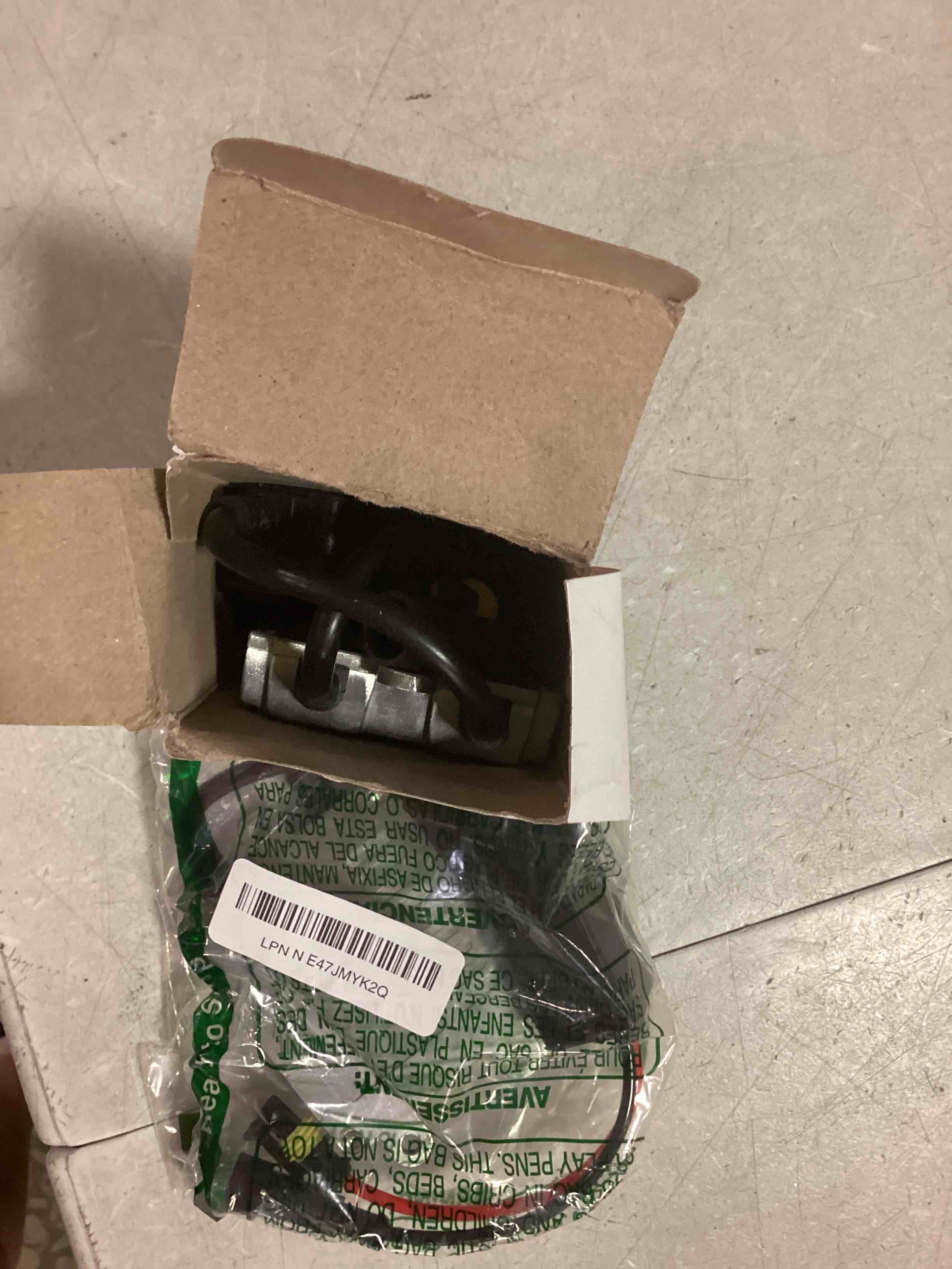 https://s3.amazonaws.com/lotting-images-prod/bidfta/YEL6679294_1722260367040.jpeg